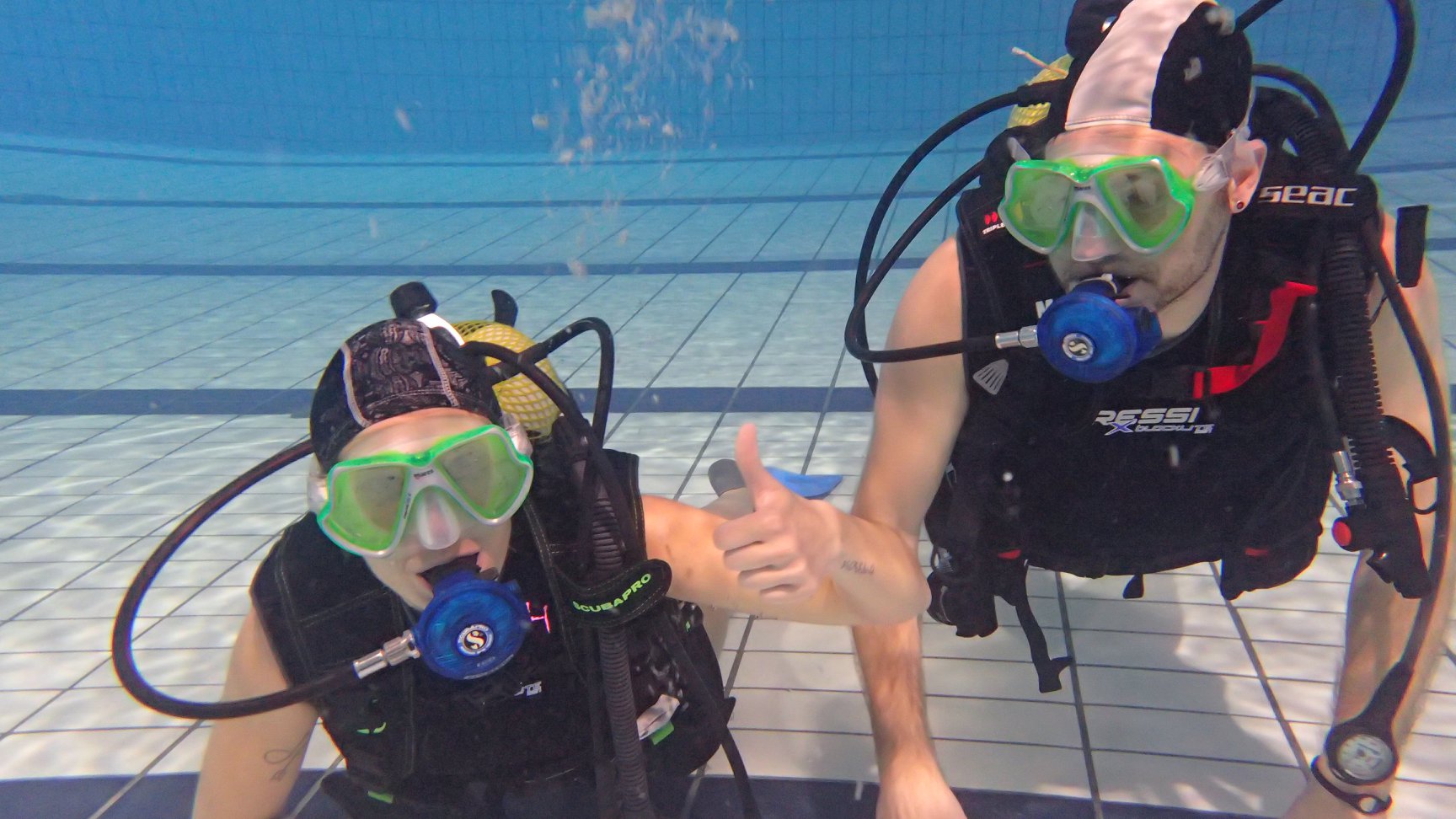 Bautizo de buceo adaptado con COCEMFE y SARAY