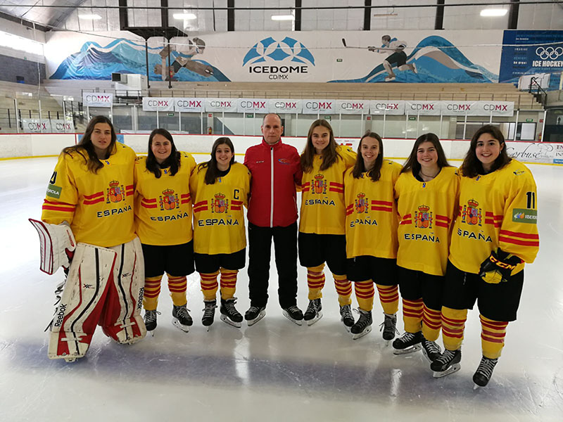 Bronce mundialista para siete jugadoras del Club Hielo Huarte.