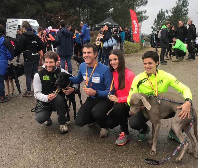 Cuatro medallas para Navarra en el Campeonato de España de Mushing Tierra