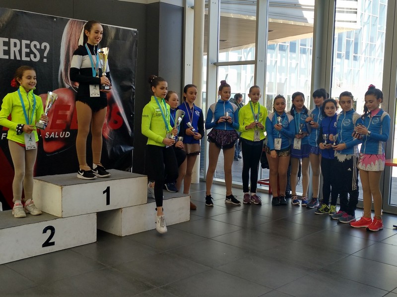 Pódium Navarro en el Final de Liga Norte de Patinaje artístico