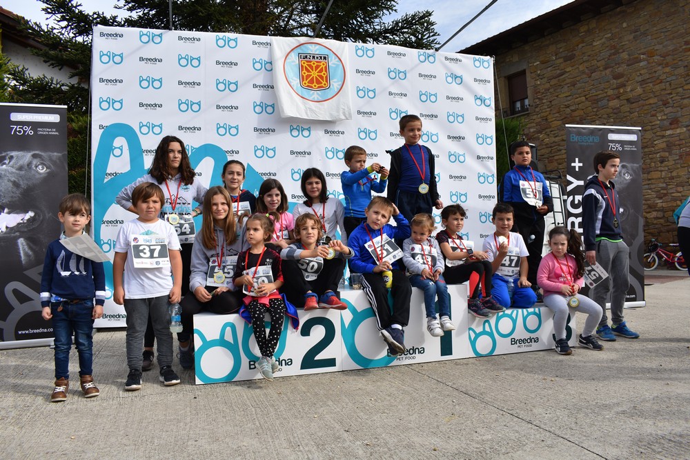 Salinas de Ibargoiti acogió la primera carrera del Campeonato Navarro de Canicross