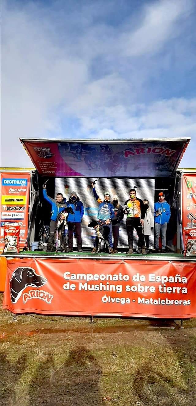 Tres podios navarros en el Campeonato de España de Mushing Tierra