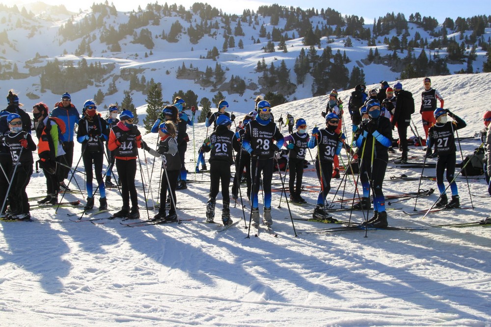 Los Juegos Deportivos llenan Belagua de esquiadores