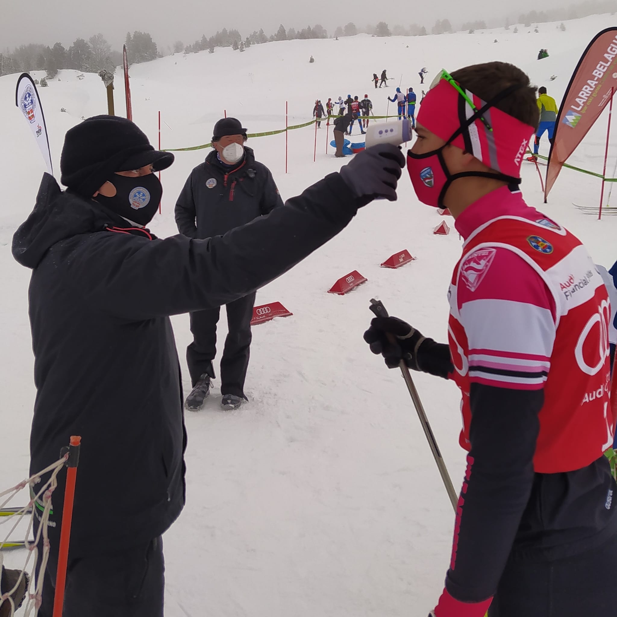 La pandemia y la ventisca no paran los Campeonatos de Navarra de esquí de fondo 2021