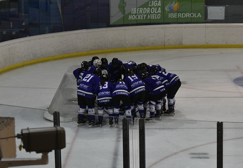 El Club Hielo Huarte sucumbe ante el mayor acierto del Txuri Urdi&ntilde;