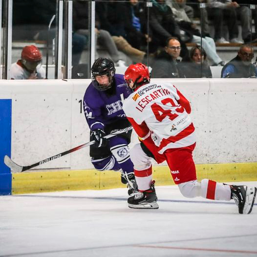 Doble derrota de los conjuntos masculinos del Kosner Club Hielo Huarte