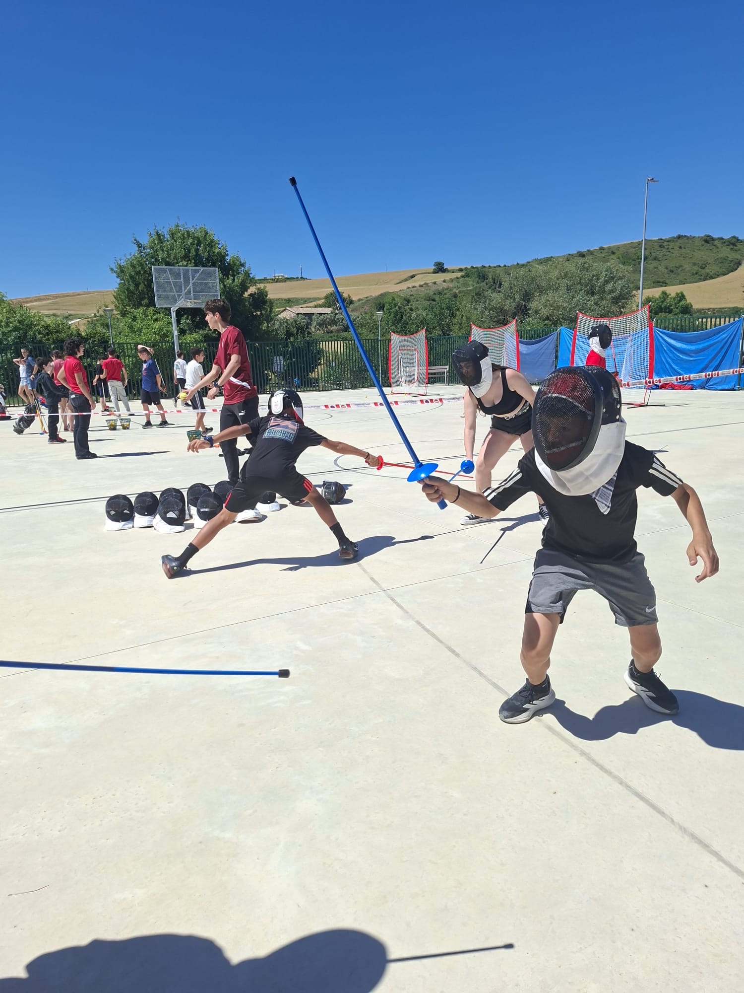 La esgrima estuvo presente en las fiestas de Sarriguren 2026