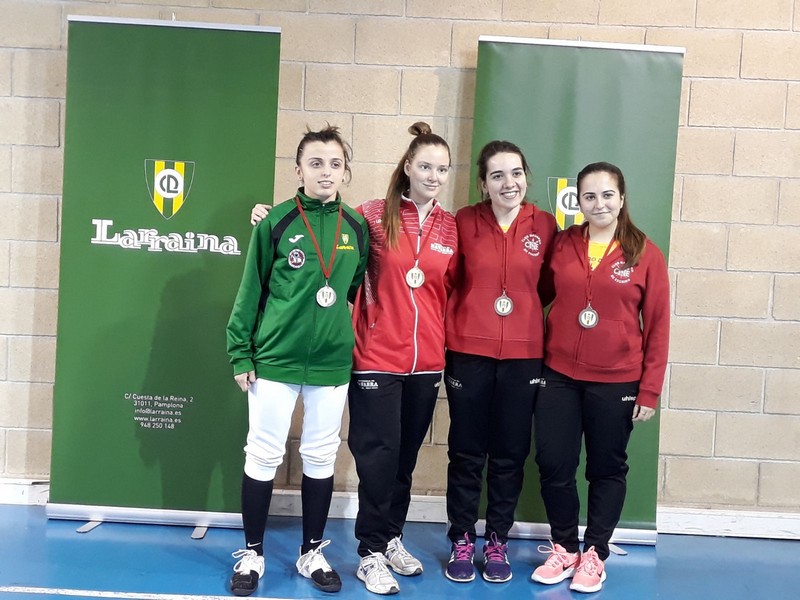 El Club Navarro de Esgrima domina la tirada del Campeonato Navarro Absoluto.