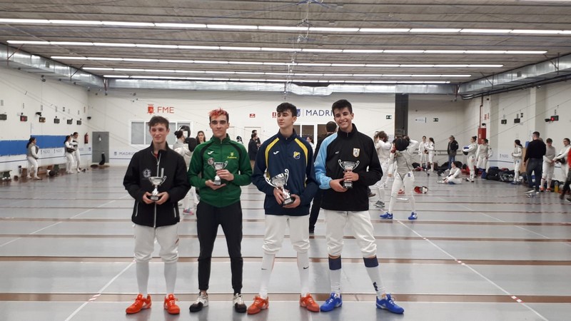 Primer podio nacional y competici&oacute;n internacional para el CD Larraina