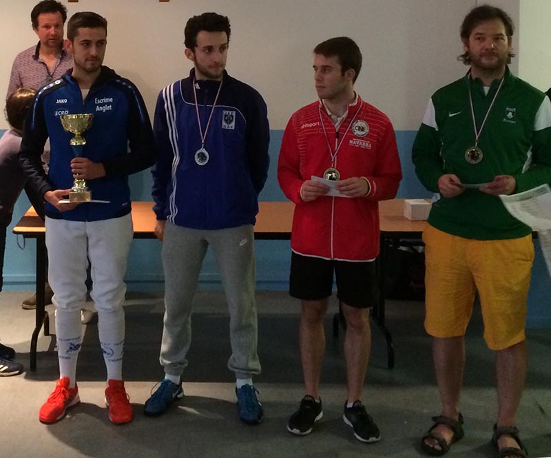 Notable actuaci&oacute;n navarra en Bayona