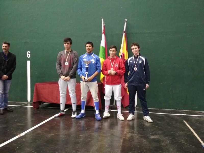 Ajetreado fin de semana para la esgrima navarra