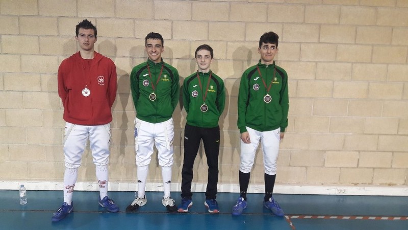 Ajetreado fin de semana para la esgrima navarra