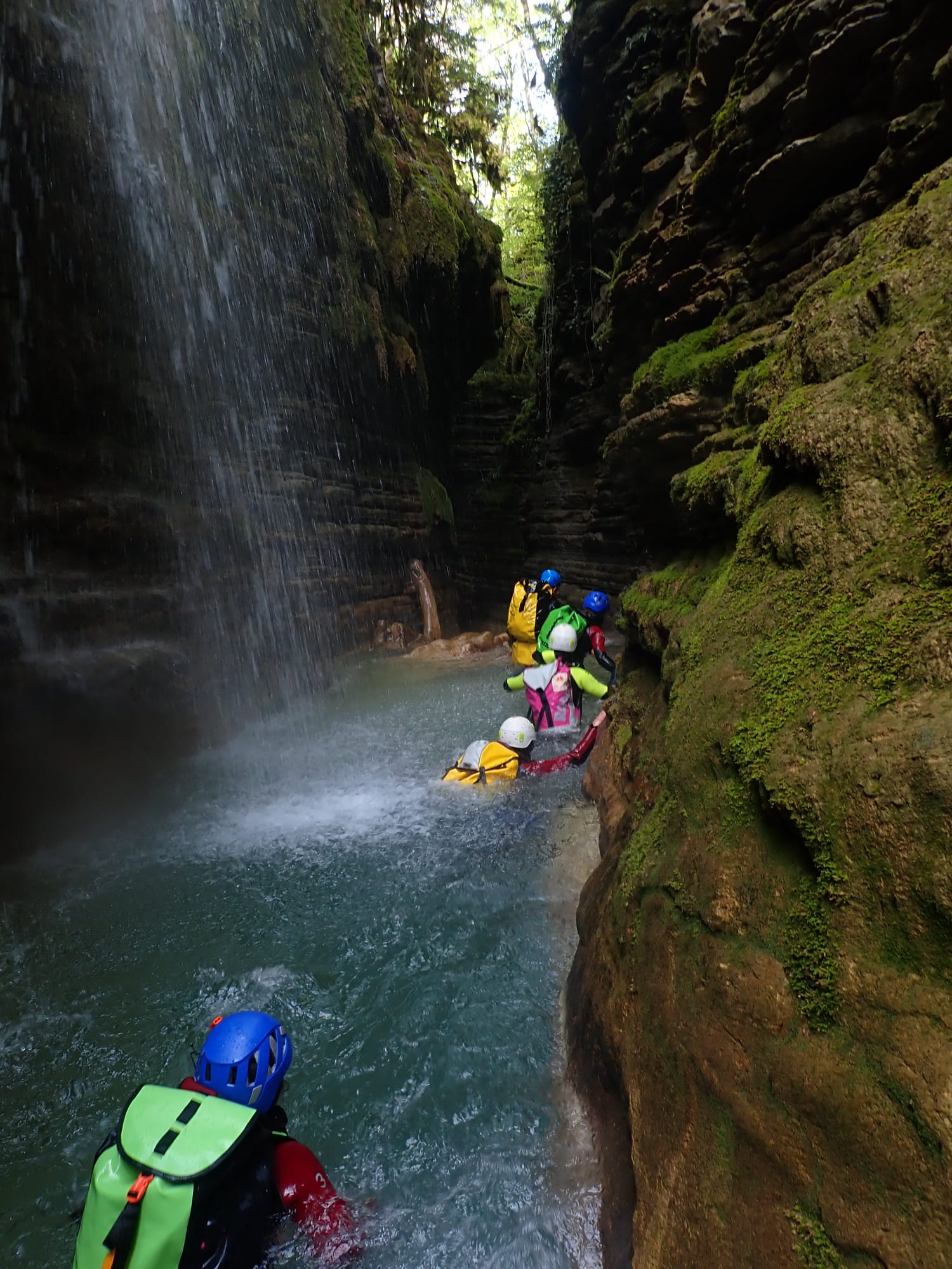 Finalizado el Curso de Técnicas Básicas de Descenso de Cañones