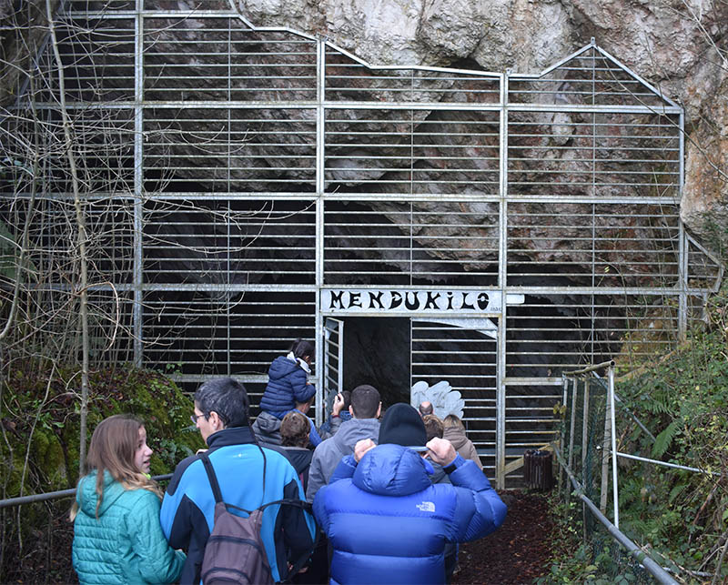 Visita a Mendukilo