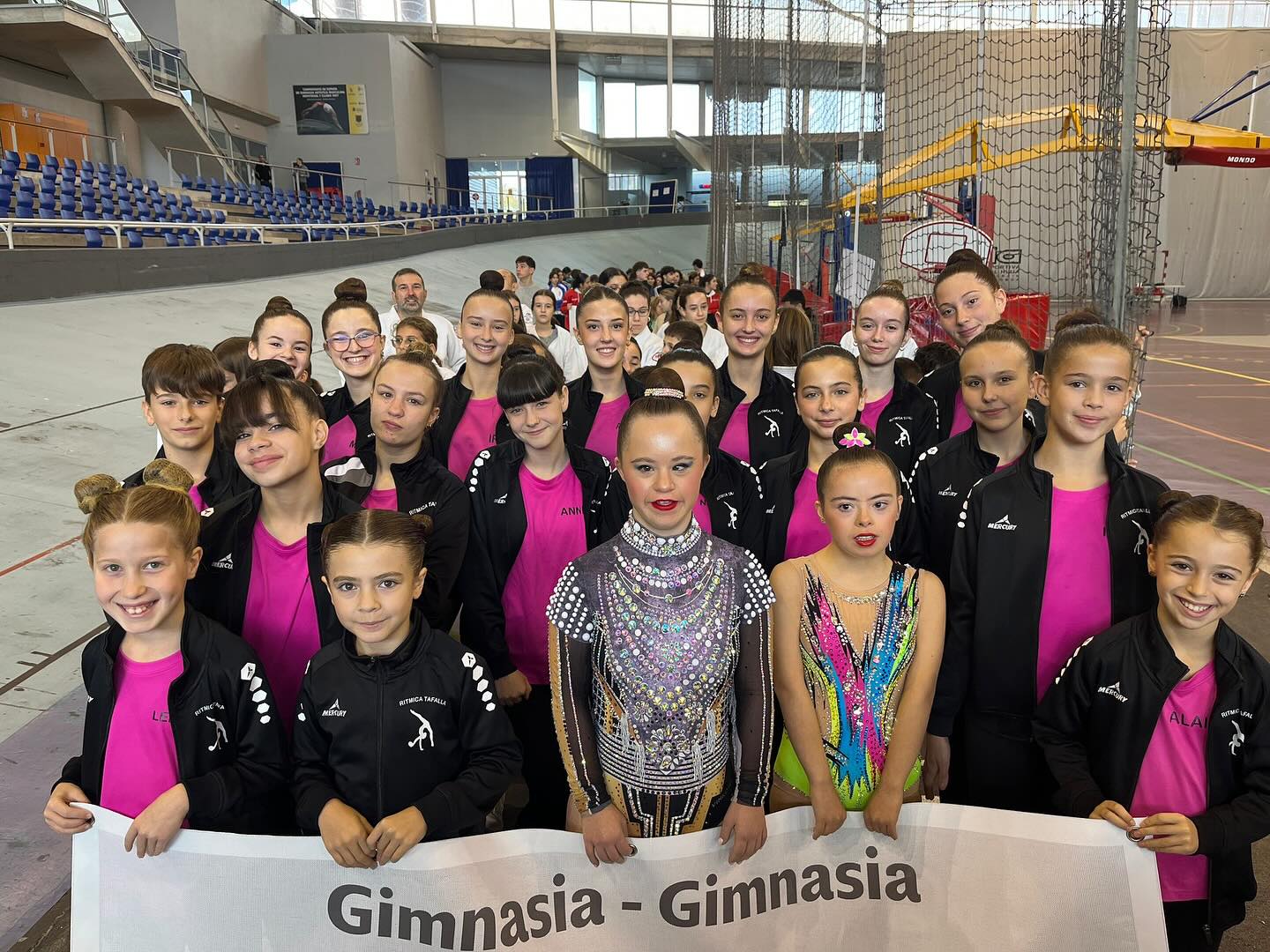 La gimnasia rítmica estuvo presente en la acto inaugural de la 39ª edición de los Juegos Deportivos de Navarra