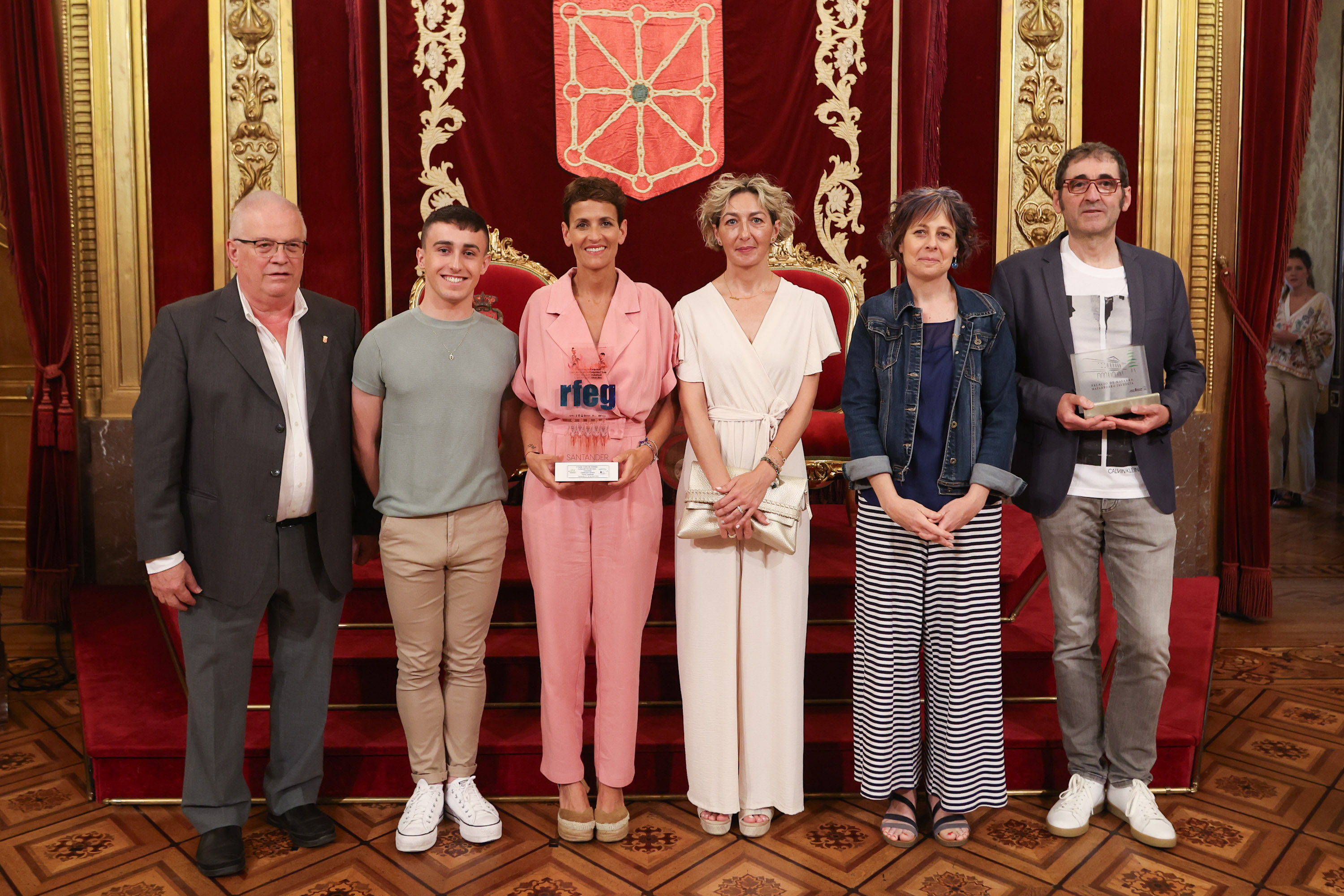 La Presidenta Chivite destaca la gimnasia r&iacute;tmica navarra como referente en igualdad e integraci&oacute;n