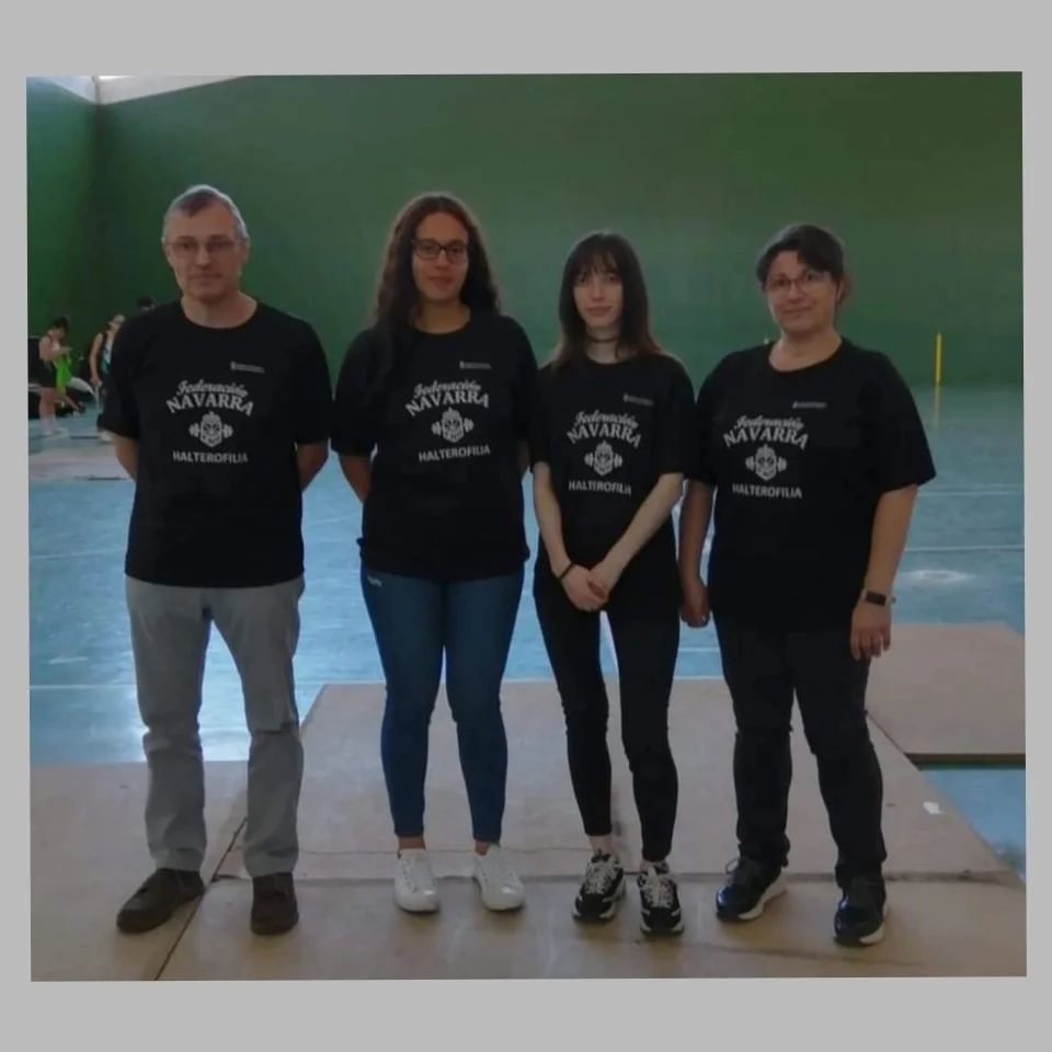 NUEVOS RÉCORDS NAVARROS EN EL CAMPEONATO DE HALTEROFILIA DE CINTRUÉNIGO