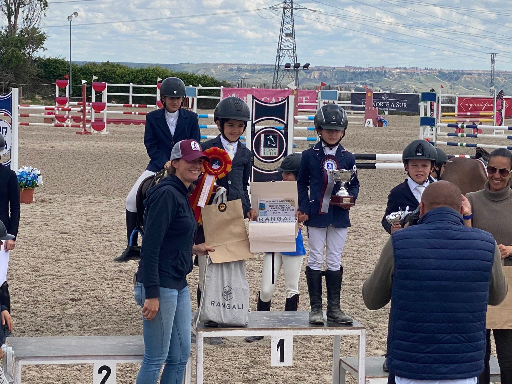 Victoria navarra en el Trofeo La Moraleja de Salto