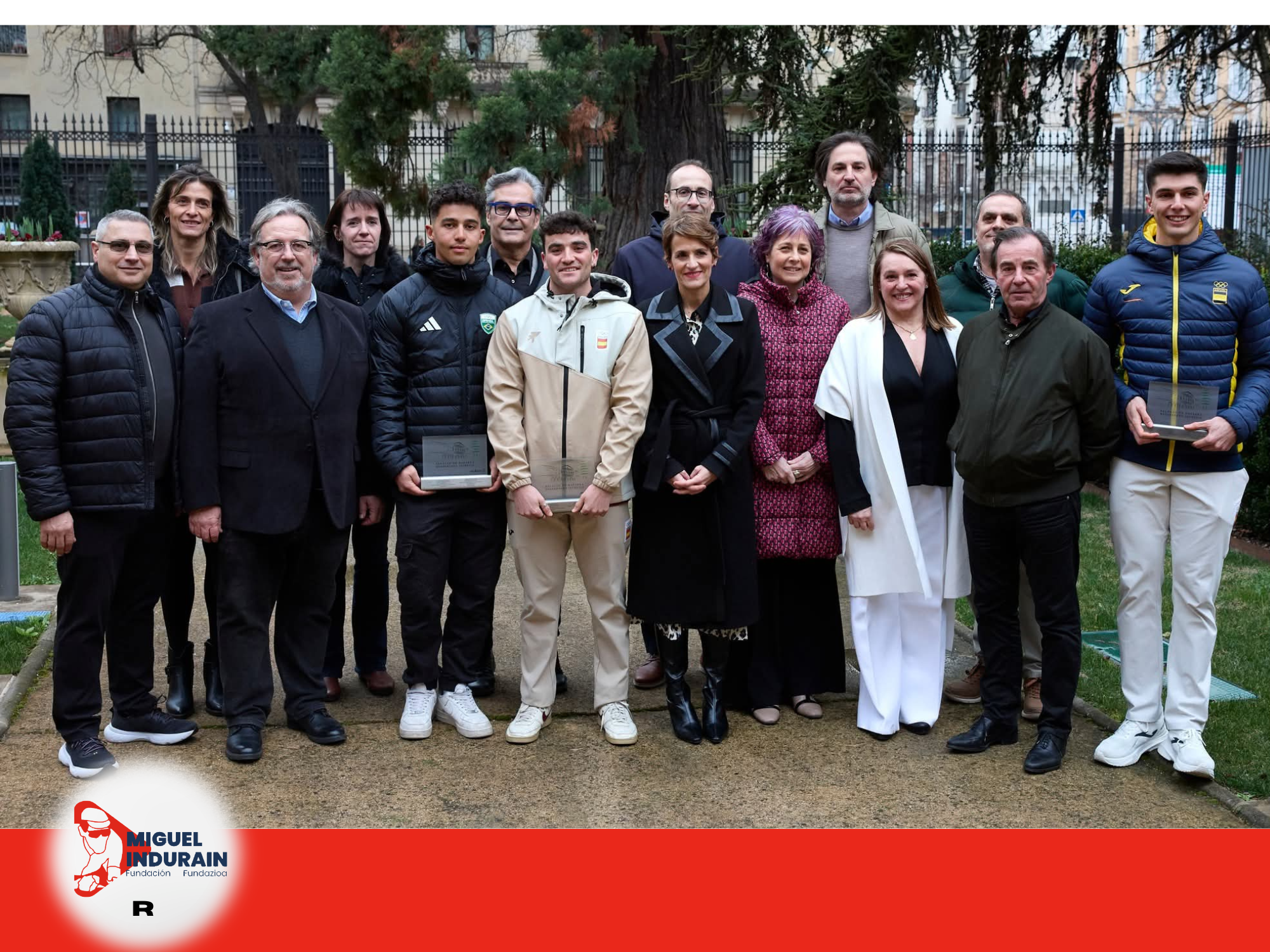 La presidenta del Gobierno de Navarra recibe a los deportistas ol&iacute;mpicos de la Fundaci&oacute;n