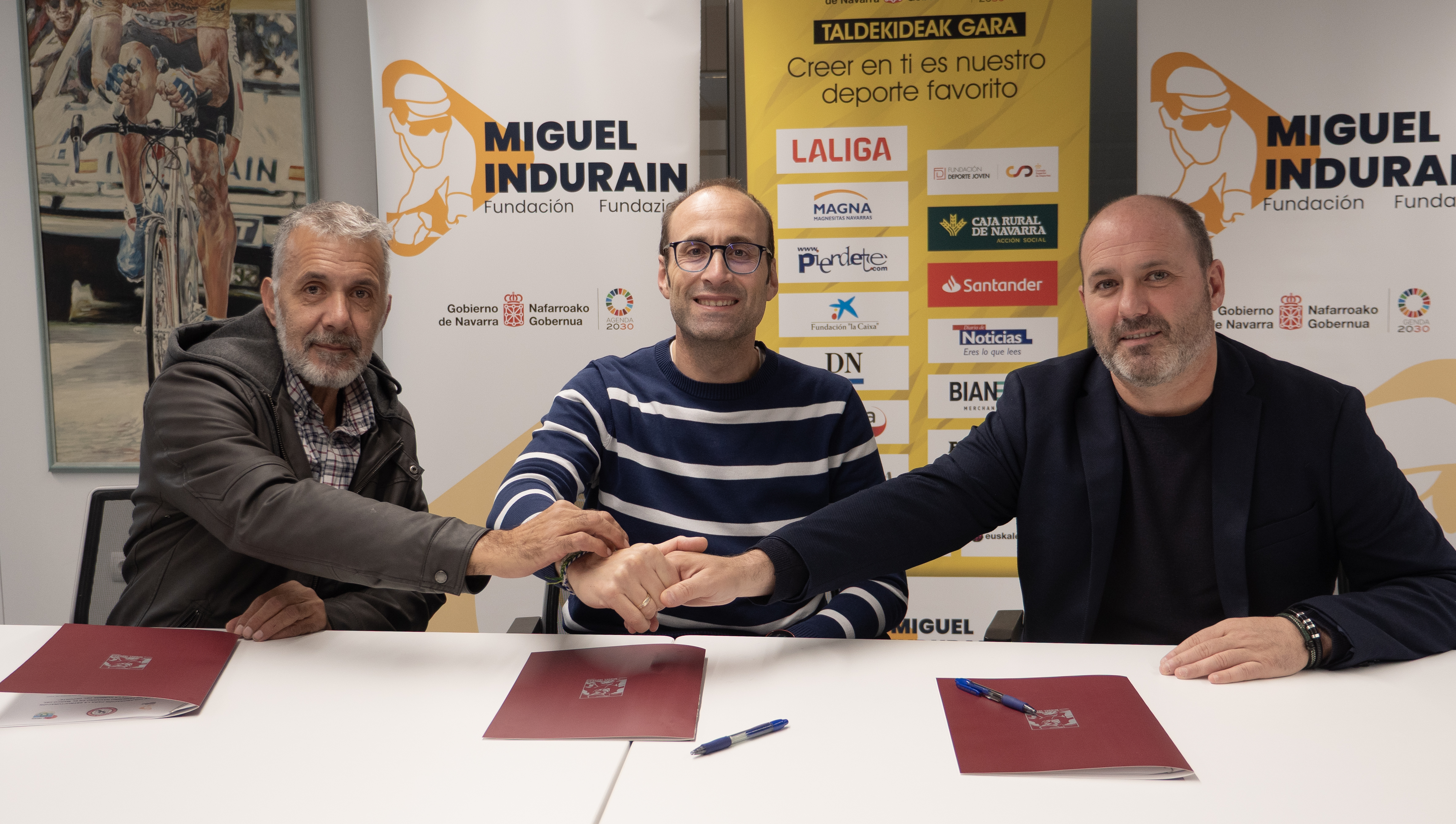 Firma del convenio para la Estructuraci&oacute;n del Balonmano Femenino 2025/26