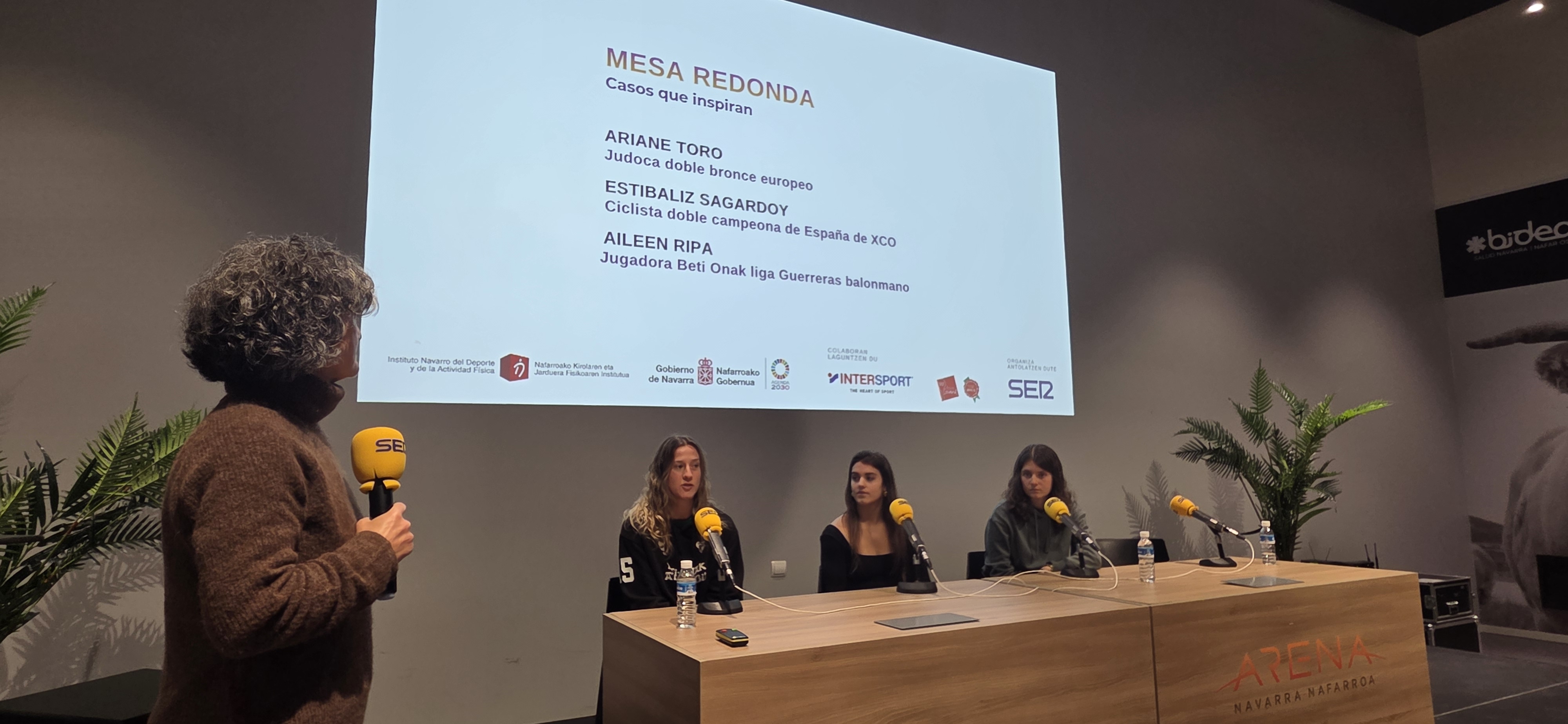 El VIII Congreso Deporte y Mujeres aborda las causas del abandono deportivo prematuro en j&oacute;venes y propone soluciones desde Navarra