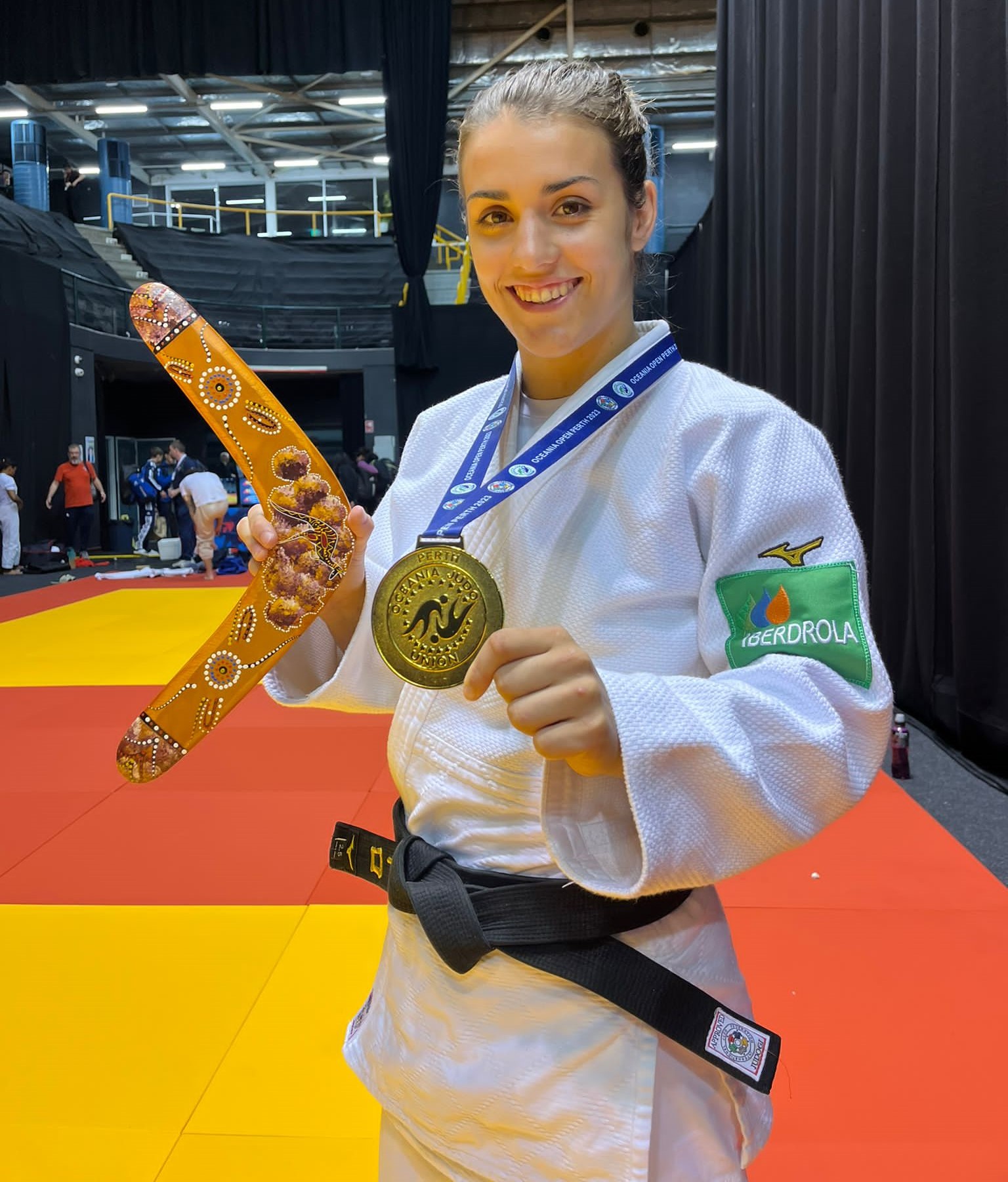 MEDALLA DE ORO PARA ARIANE Y 5&ordm; PUESTO PARA JAIONE EN EL OCEANIA OPEN PETH