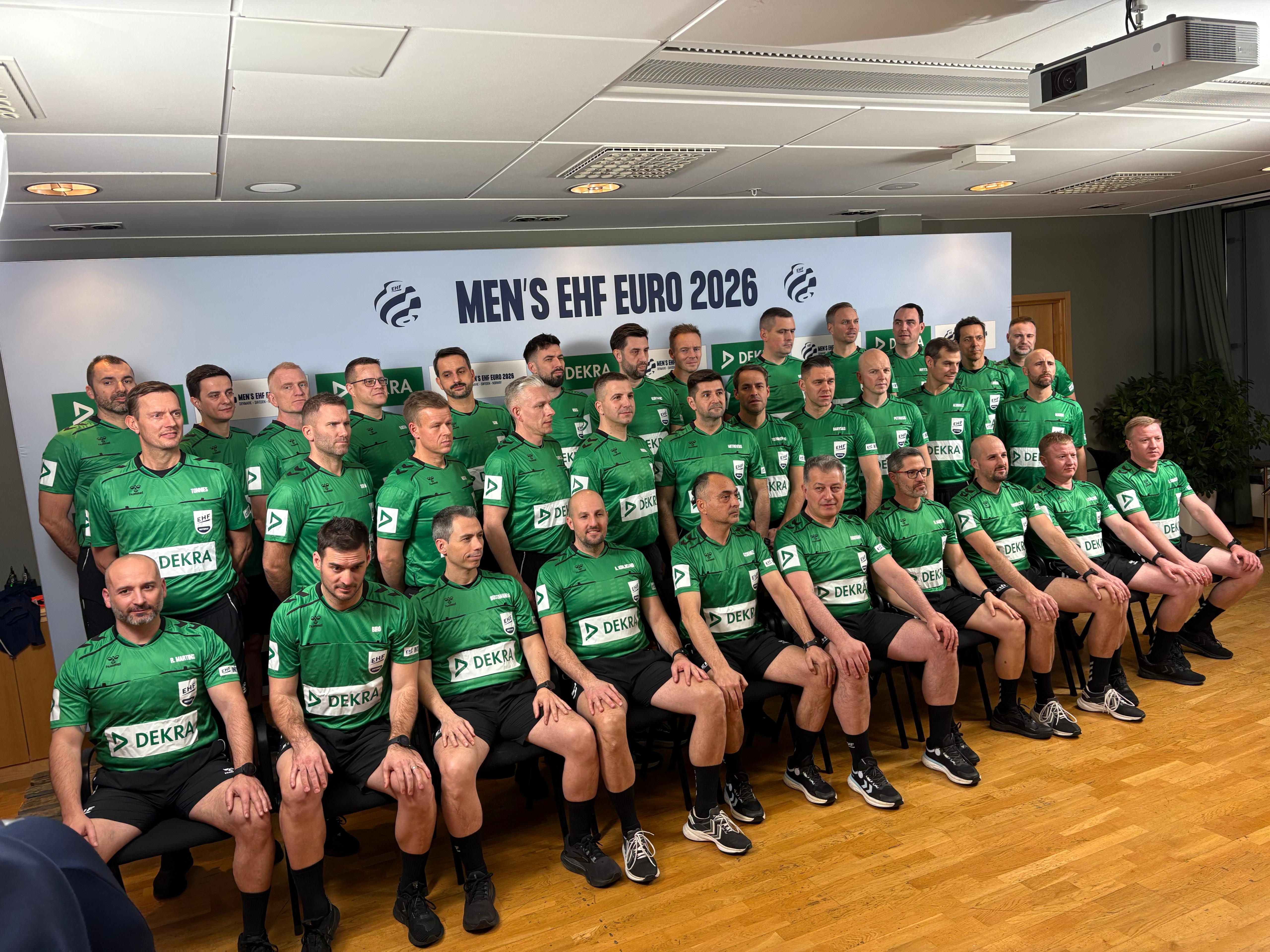 El colegiado navarro Yon Bustamante debutar&aacute; este s&aacute;bado en el Campeonato de Europa masculino de balonmano