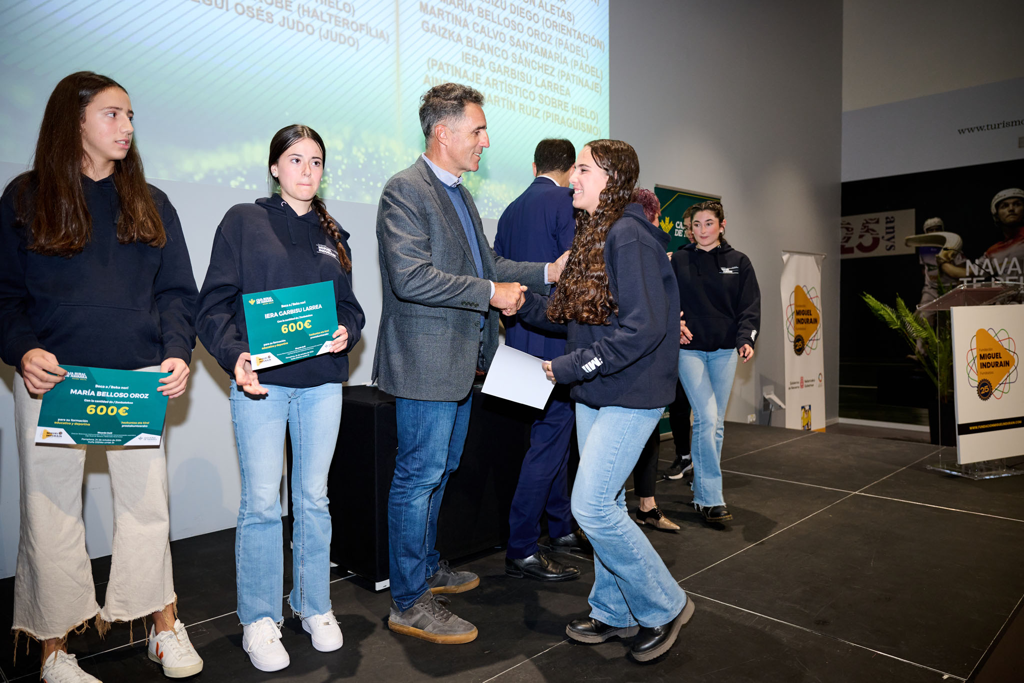 La fiesta de Caja Rural de Navarra y los "J&oacute;venes Talentos 2024"