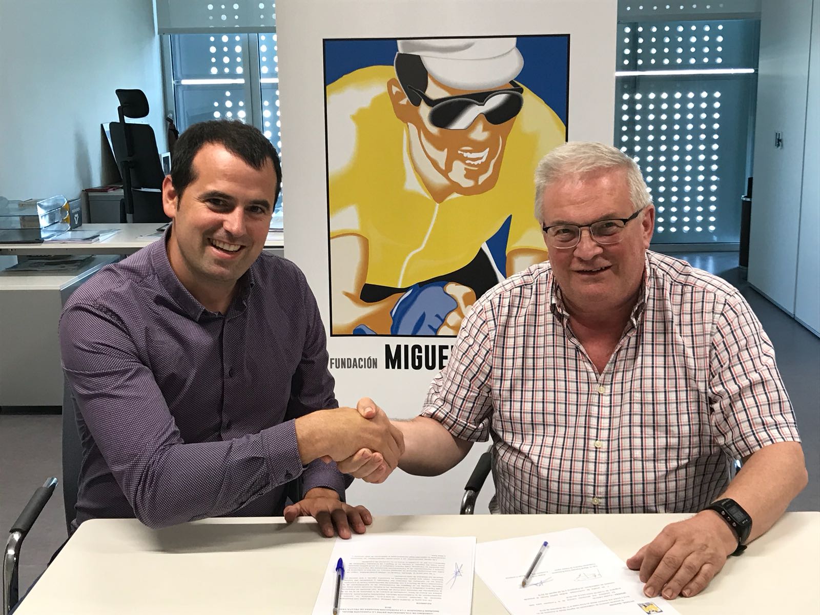 Renovado el convenio de becas por resultados con la Federaci&oacute;n Navarra de Pelota