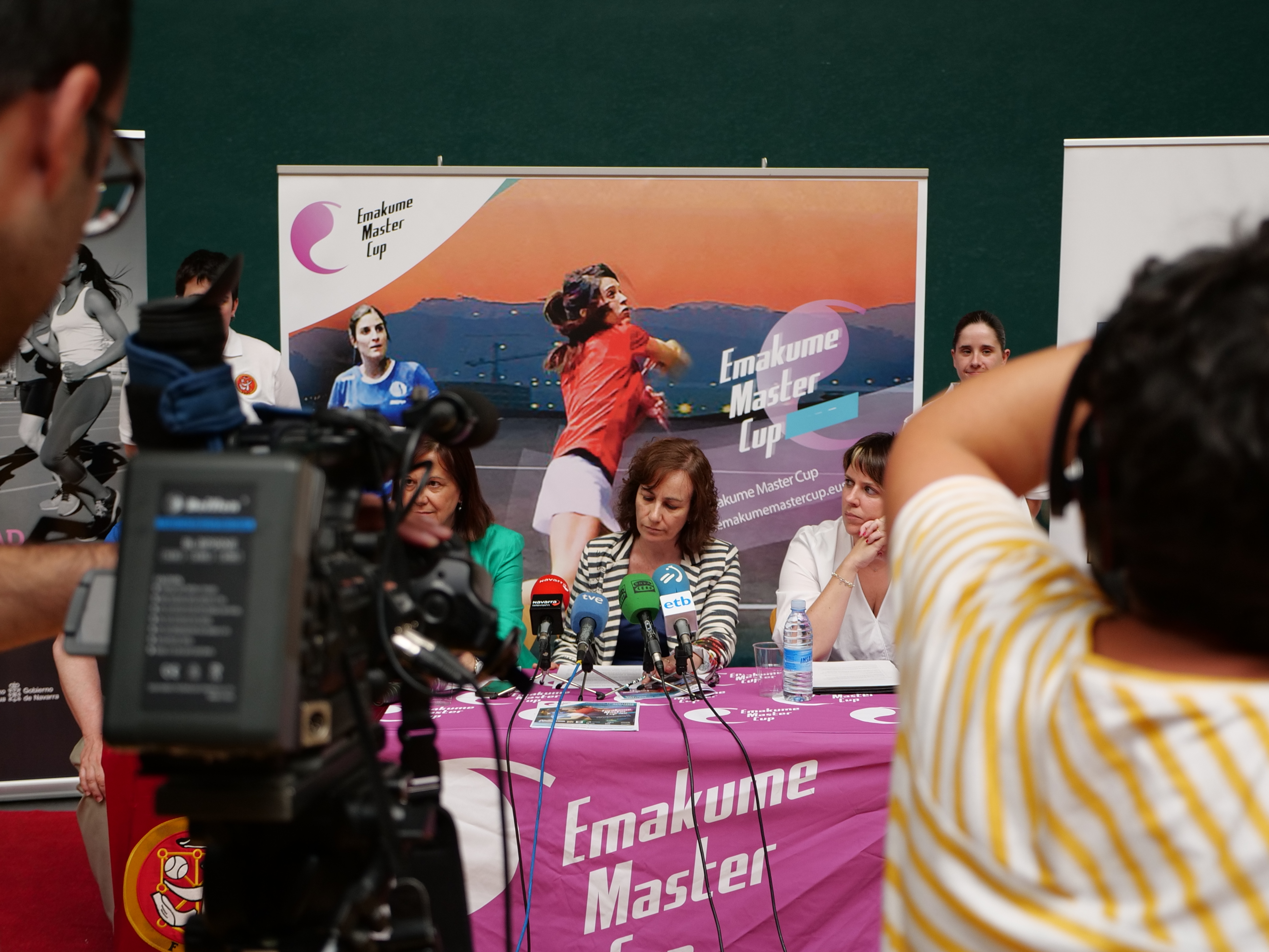 La Fundaci&oacute;n Miguel Indur&aacute;in impulsa el I Torneo San Ferm&iacute;n de Pelota A Mano Femenina
