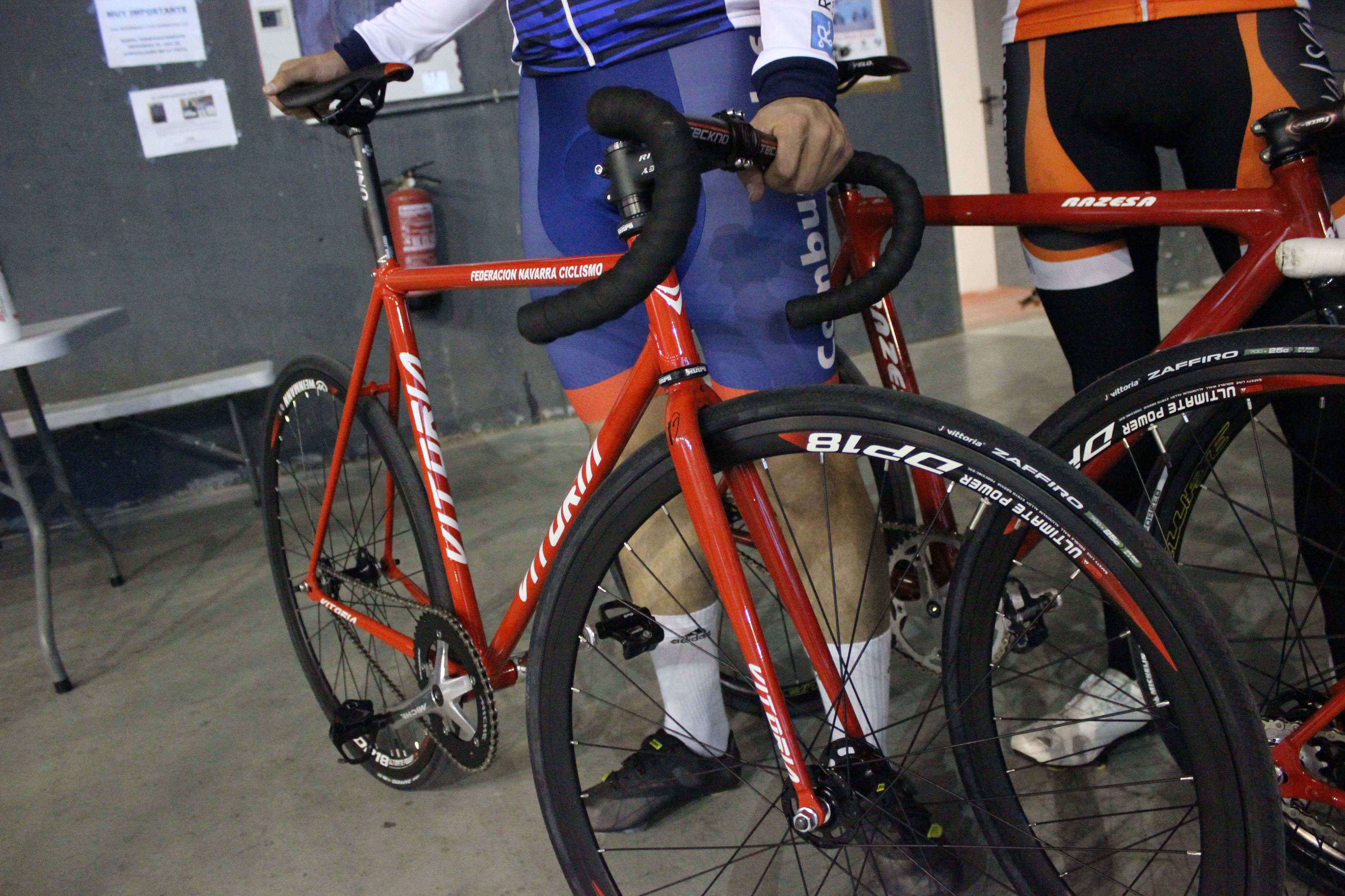 La Fundaci&oacute;n Miguel Indur&aacute;in con el ciclismo en pista navarro