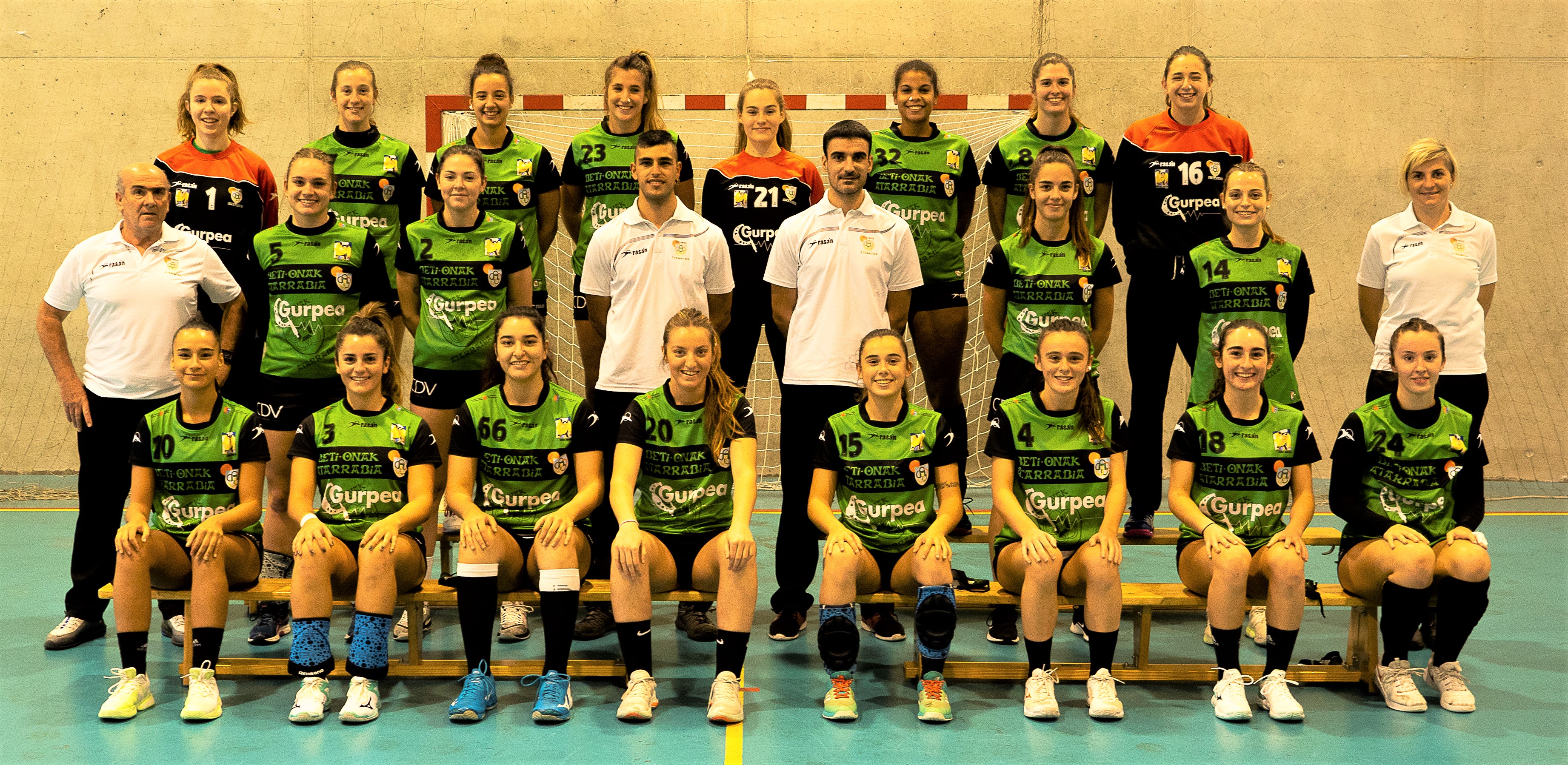 Renovado el convenio de estructuraci&oacute;n del balonmano femenino navarro