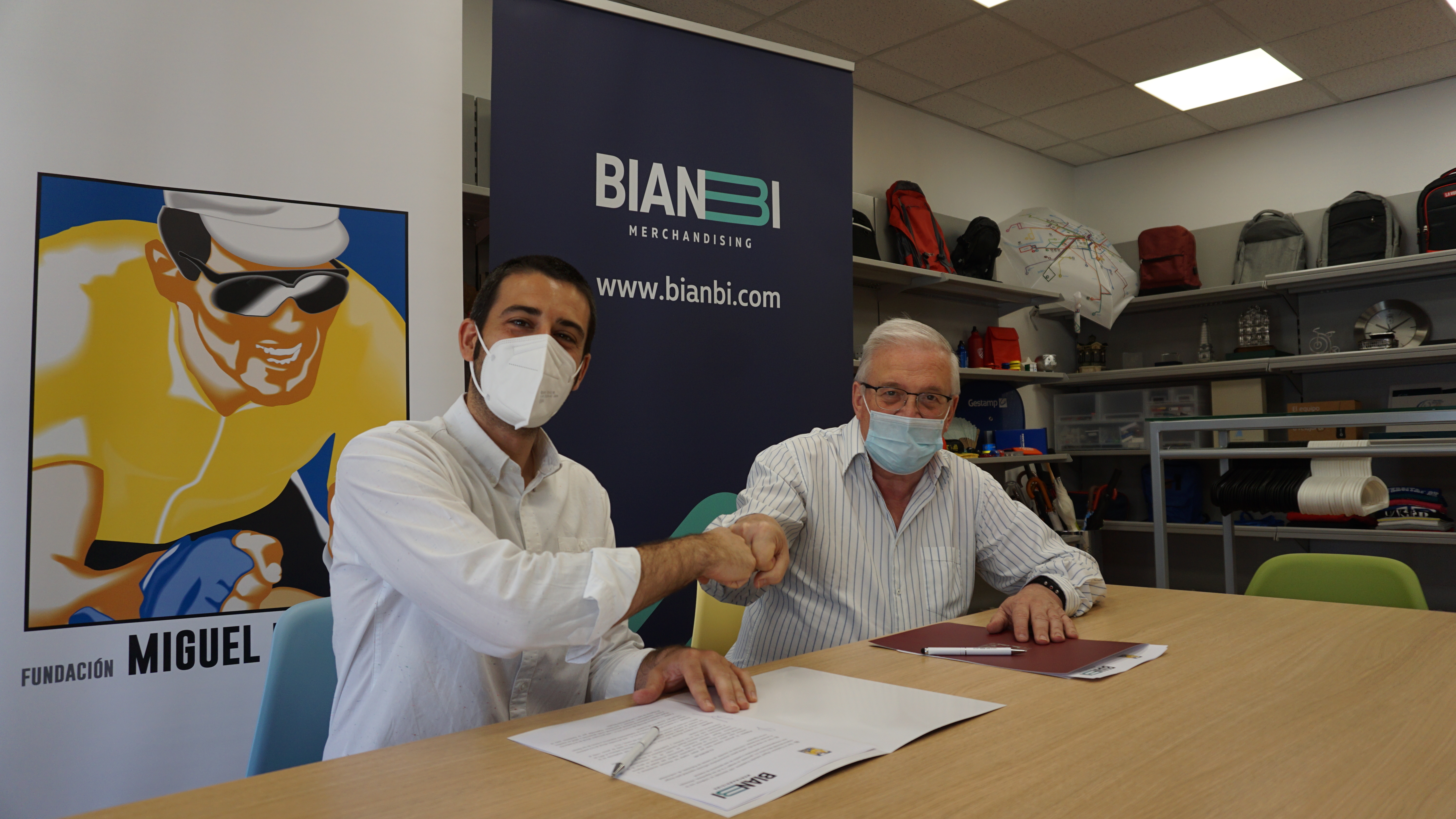 Fundaci&oacute;n Miguel Indur&aacute;in Fundazioa y BIANBI renuevan su compromiso por el deporte navarro