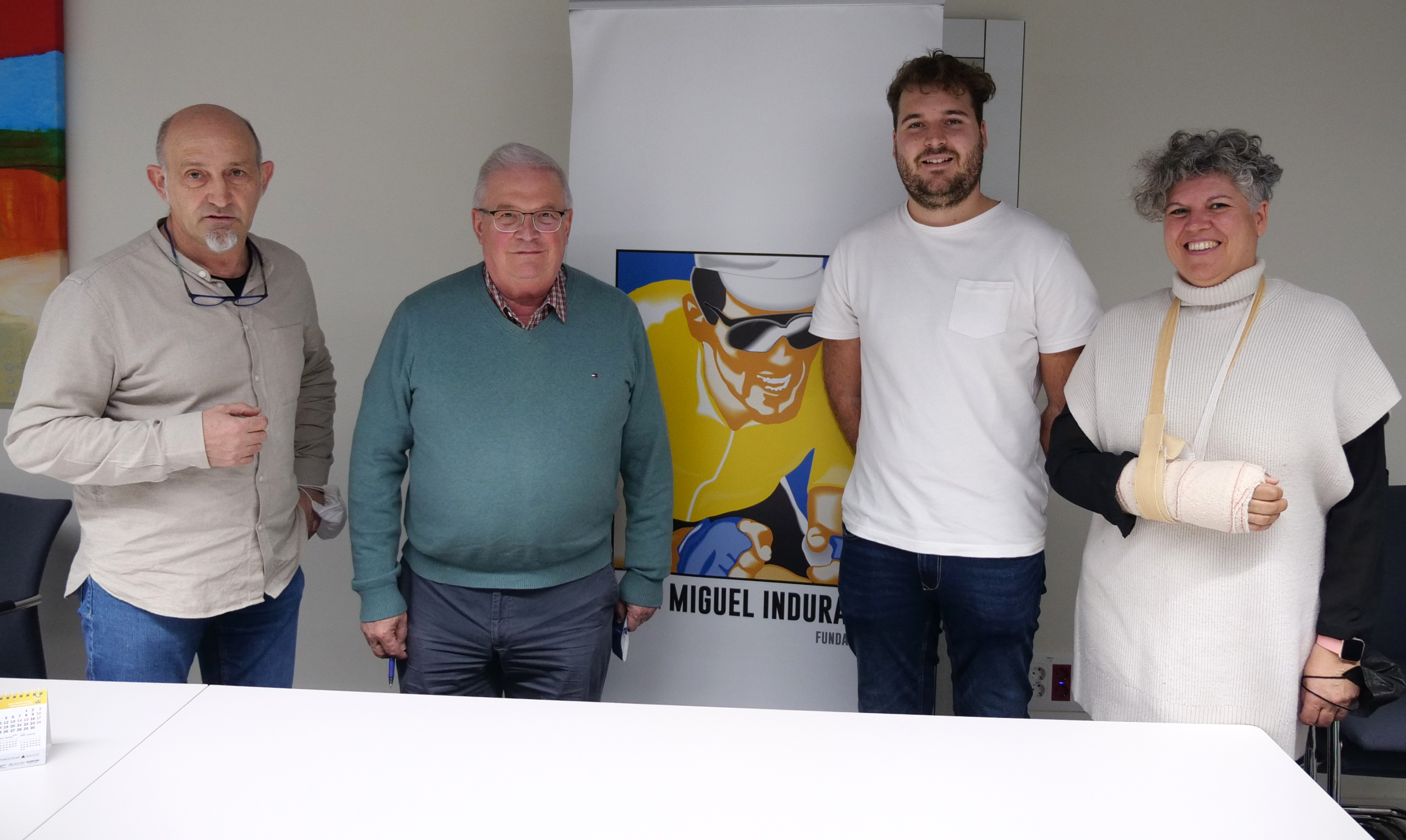 Firma del acuerdo de patrocinio entre la Fundaci&oacute;n Miguel Indurain Fundazioa y el Club Baloncesto Silla de Ruedas Navarra