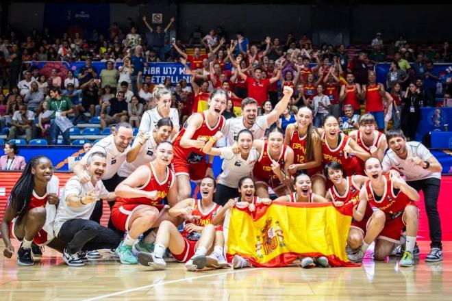 La navarra Elena &Aacute;lvarez, bronce mundial con la selecci&oacute;n espa&ntilde;ola sub 17