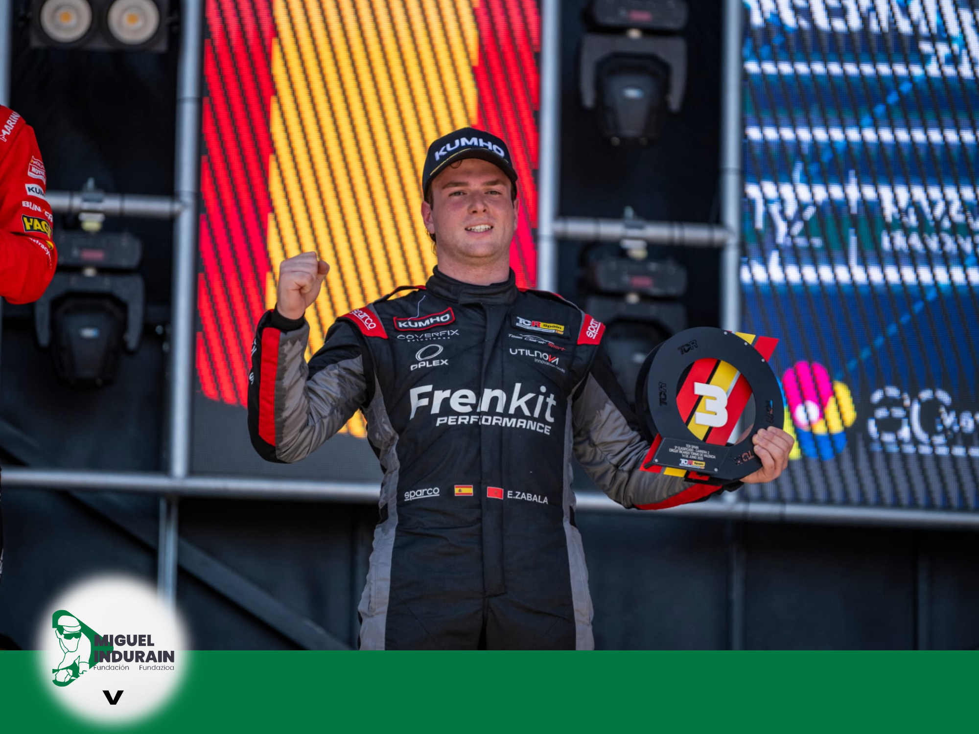 Erik Zabala mantiene intactas sus opciones al título del TCR Spain tras subir al podio en Valencia