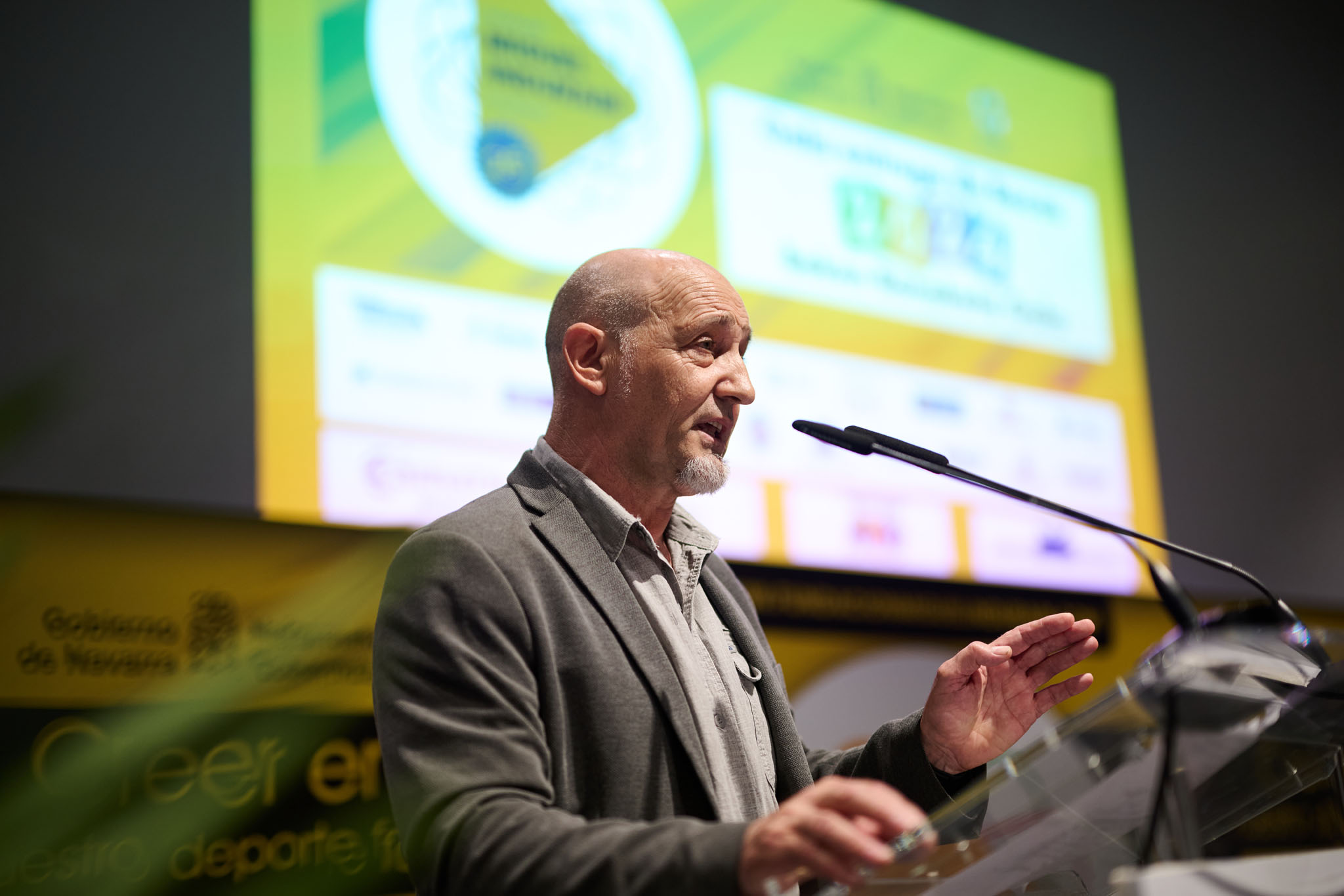 LA FMIF CONCEDE 181 BECAS EN UNA GALA CELEBRADA EN EL NAVARRA ARENA