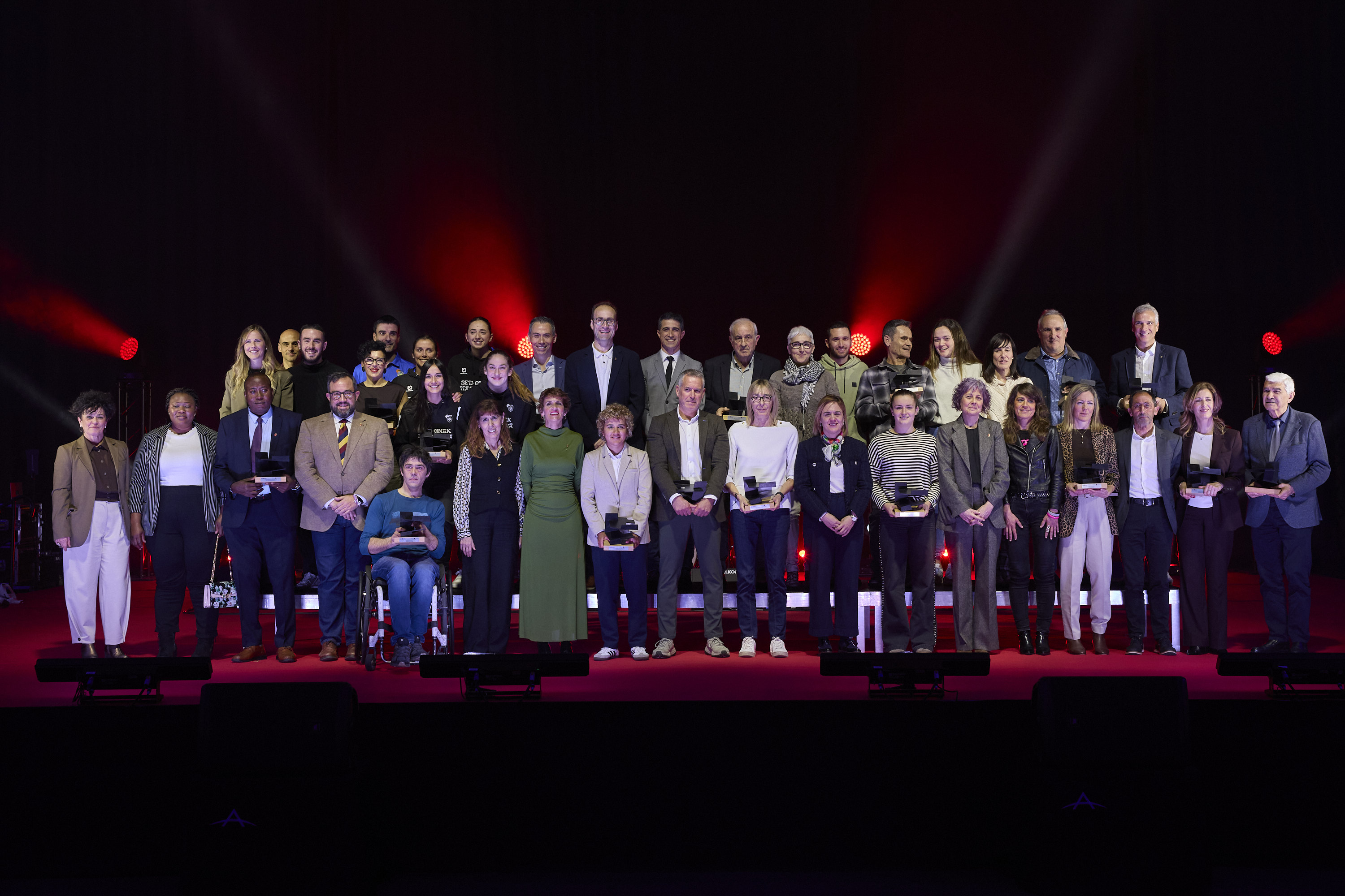 Paula Ostiz y Martina Calvo, protagonistas en la entrega de los &ldquo;Galardones del Deporte&rdquo; del Gobierno de Navarra
