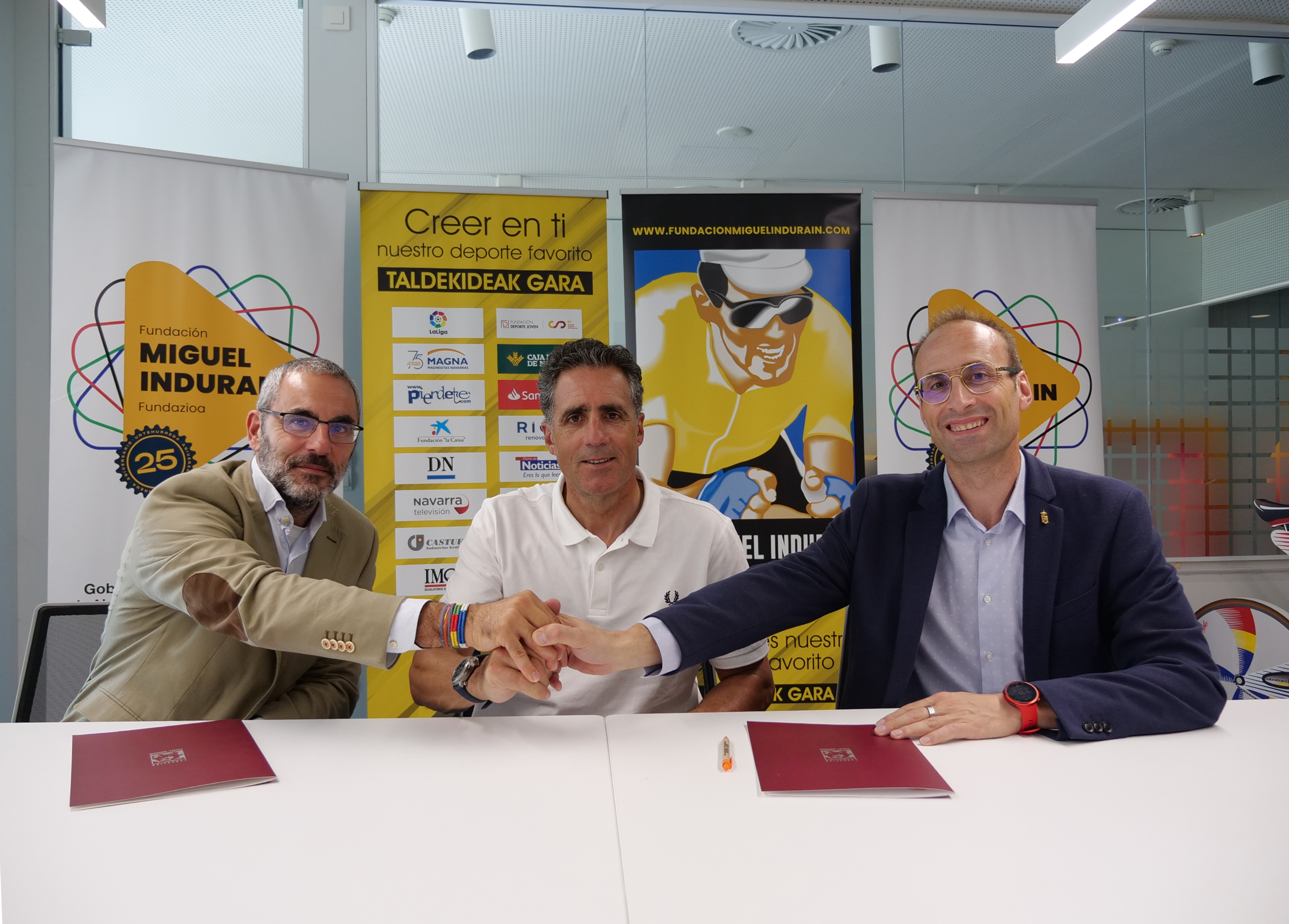 LA FMIF y magnesitas navarras acuerdan renovar su contrato de patrocinio una temporada m&aacute;s