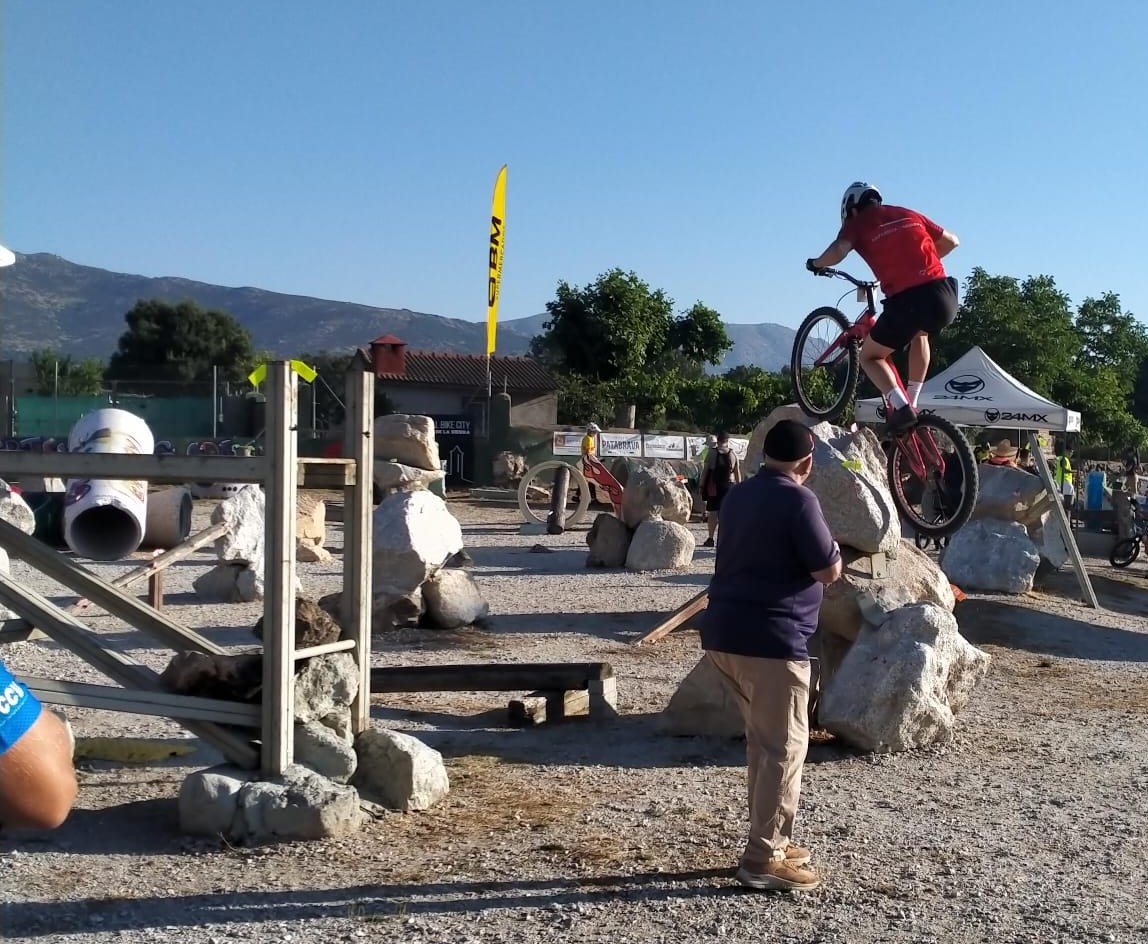 Mikel Azcona revalida el t&iacute;tulo de Campe&oacute;n de Espa&ntilde;a de Trialbici