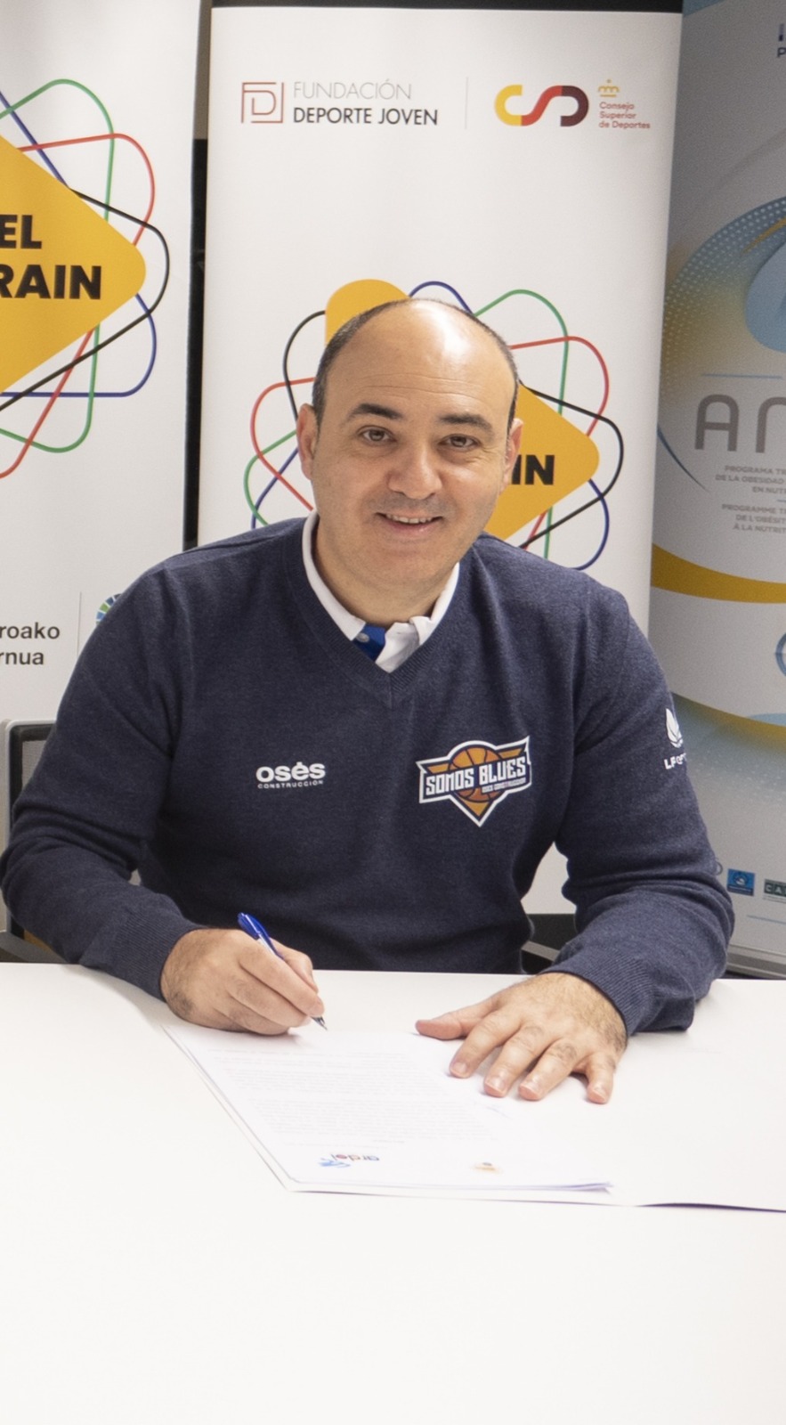 La Fundaci&oacute;n refuerza su compromiso con el deporte femenino navarro y sus proyectos