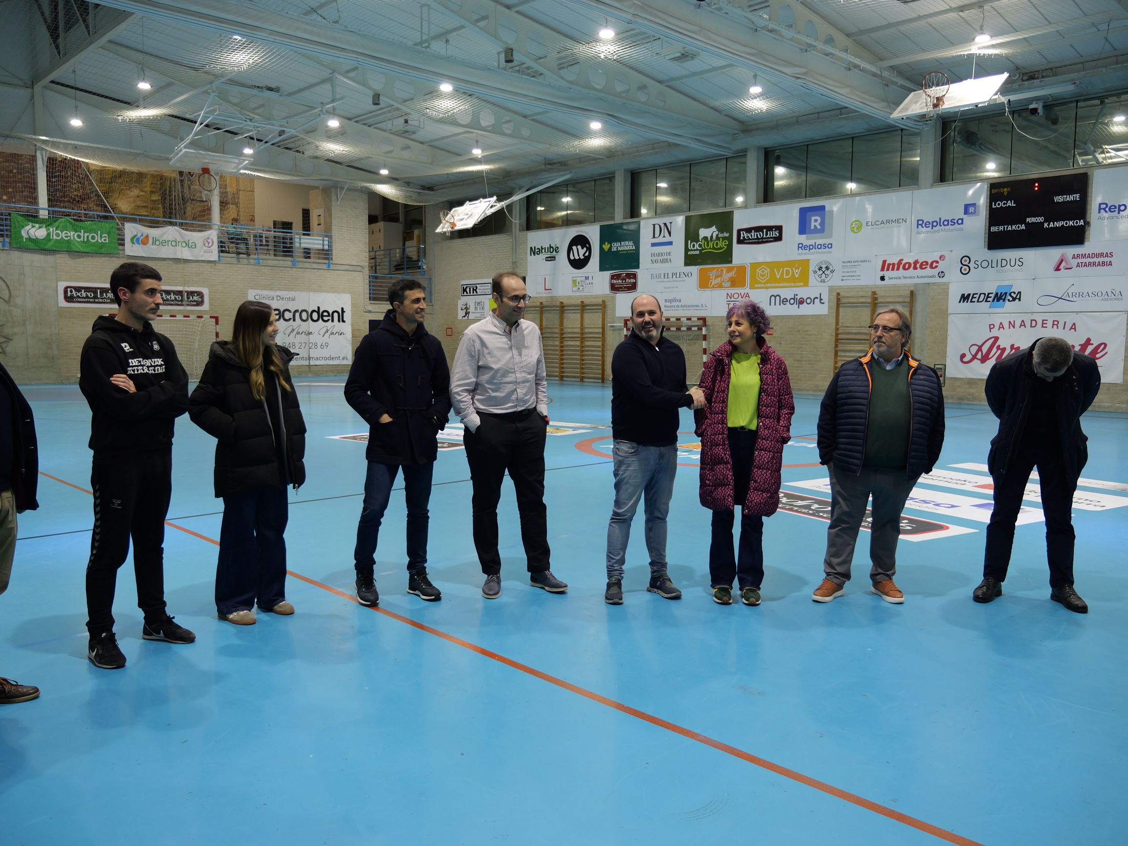 La Fundaci&oacute;n Miguel Indur&aacute;in renueva su apoyo al Replasa Beti Onak en la temporada 2025/2026