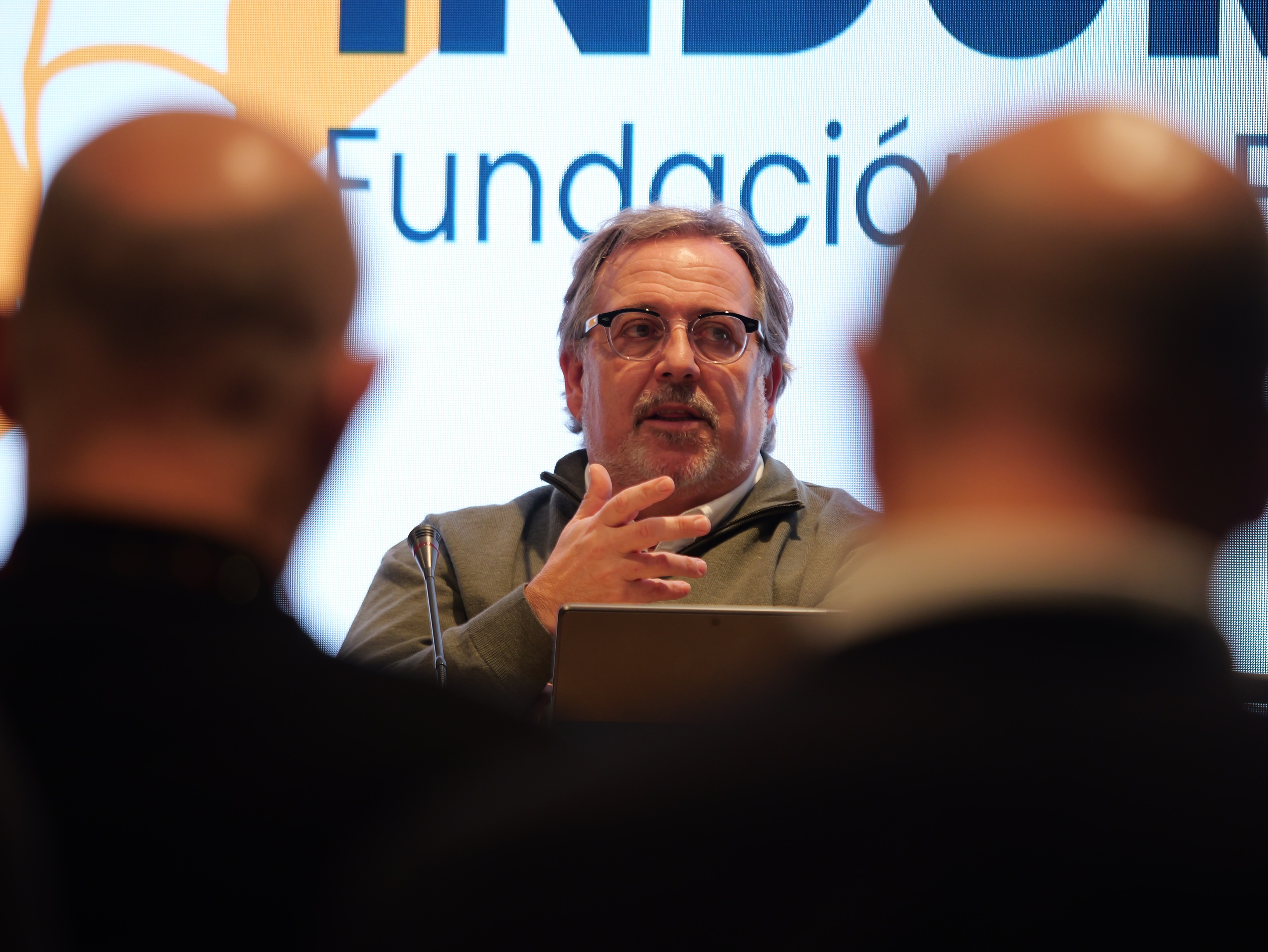 Encuentro para trabajar la comunicaci&oacute;n conjunta del deporte femenino en Navarra