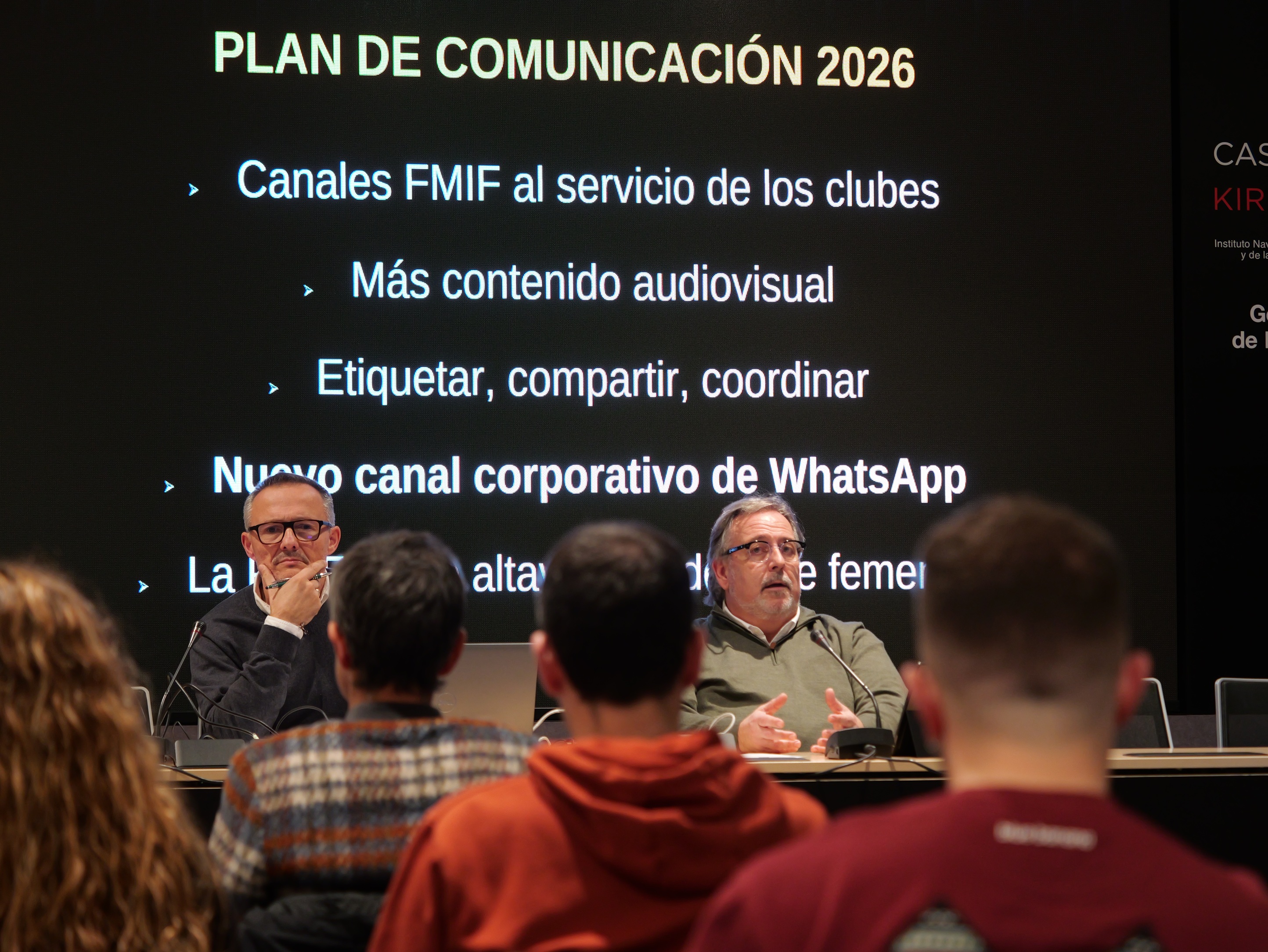 Encuentro para trabajar la comunicaci&oacute;n conjunta del deporte femenino en Navarra