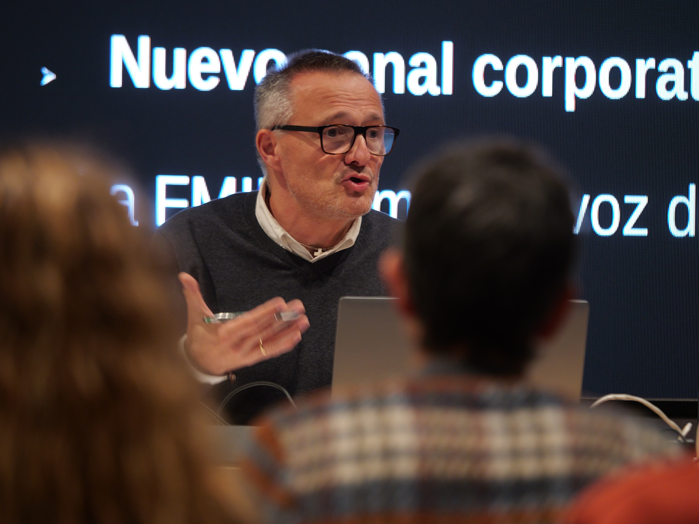 Encuentro para trabajar la comunicaci&oacute;n conjunta del deporte femenino en Navarra