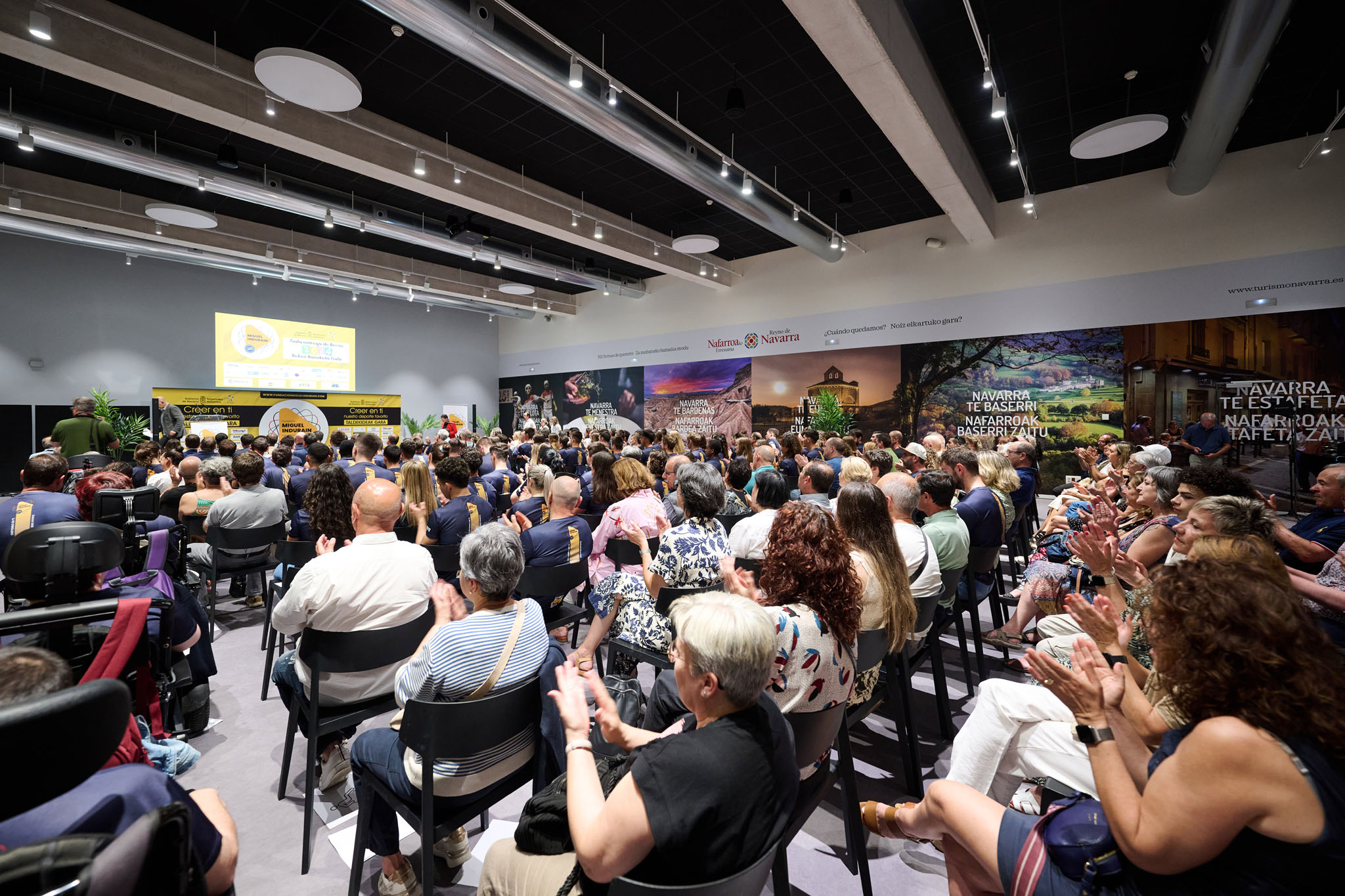 LA FMIF CONCEDE 181 BECAS EN UNA GALA CELEBRADA EN EL NAVARRA ARENA