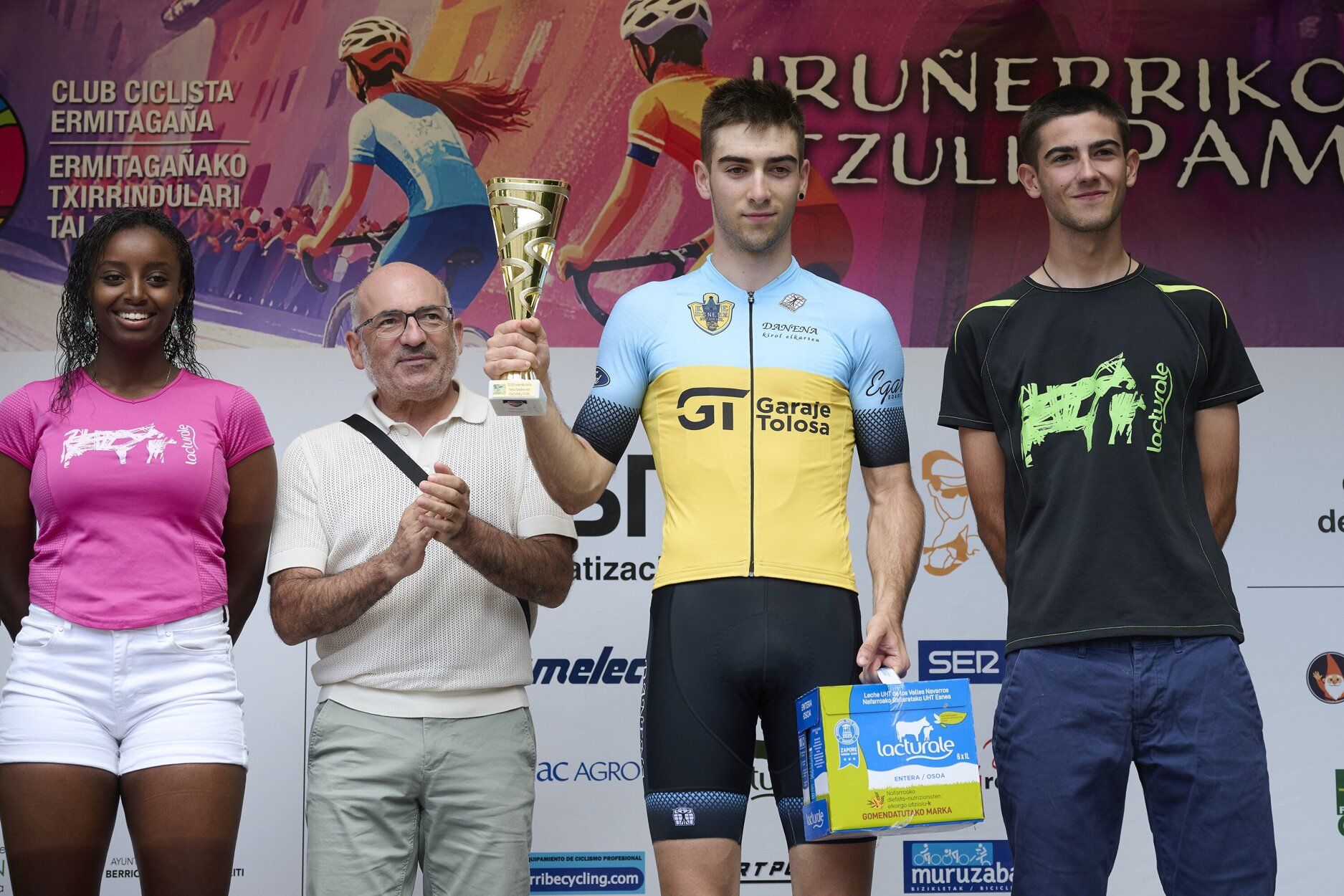 Lucas Stradhonsky gana la Vuelta a Pamplona j&uacute;nior tras un dram&aacute;tico desenlace en El Red&iacute;n