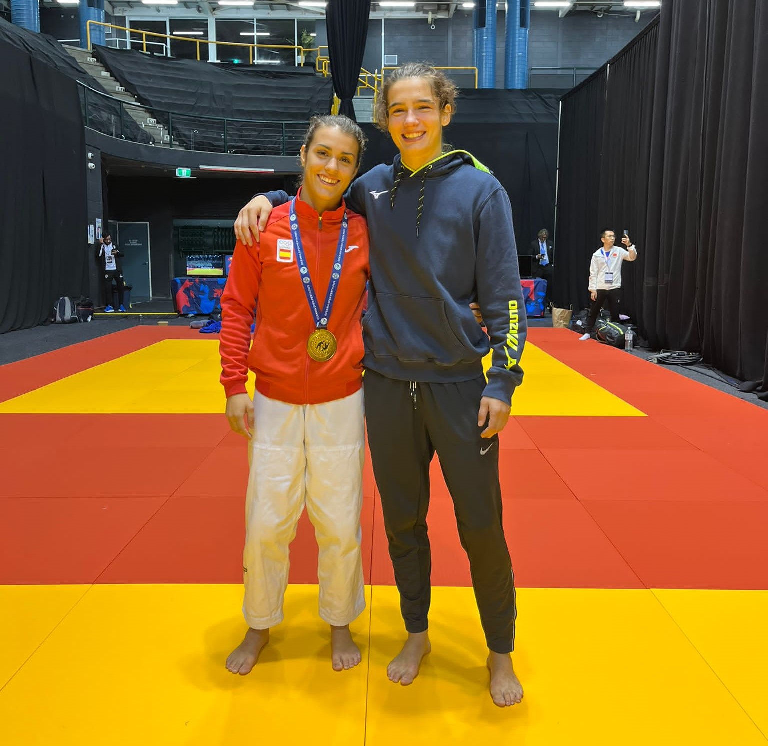 MEDALLA DE ORO PARA ARIANE Y 5&ordm; PUESTO PARA JAIONE EN EL OCEANIA OPEN PETH