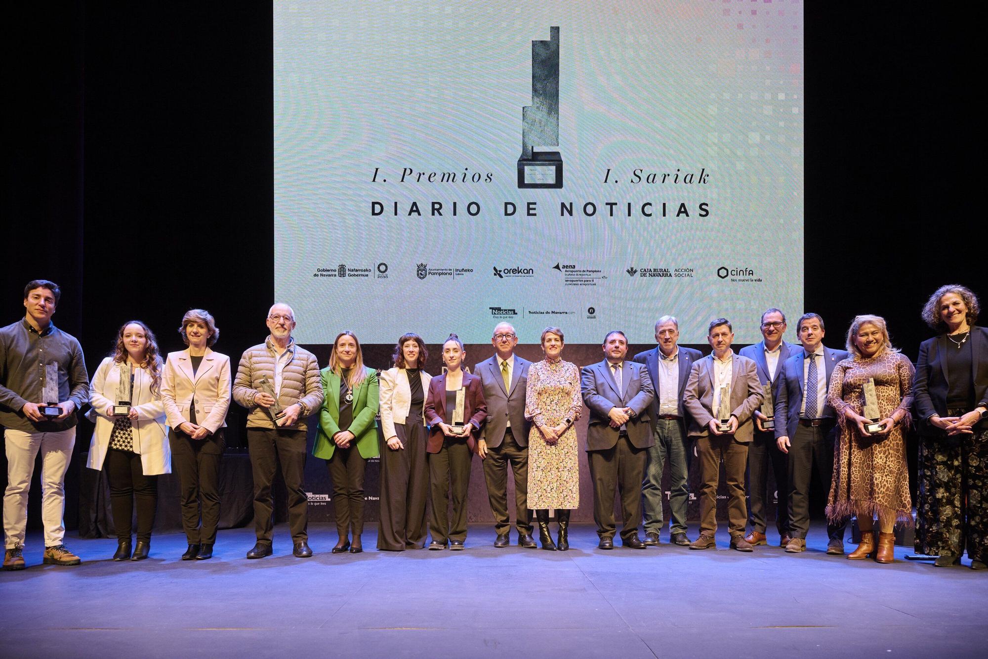 La ciclista Paula Ostiz, becada por la Fundaci&oacute;n Miguel Indur&aacute;in, recibe el Premio Kirolak en la primera edici&oacute;n de los Premios Diario de Noticias Sariak