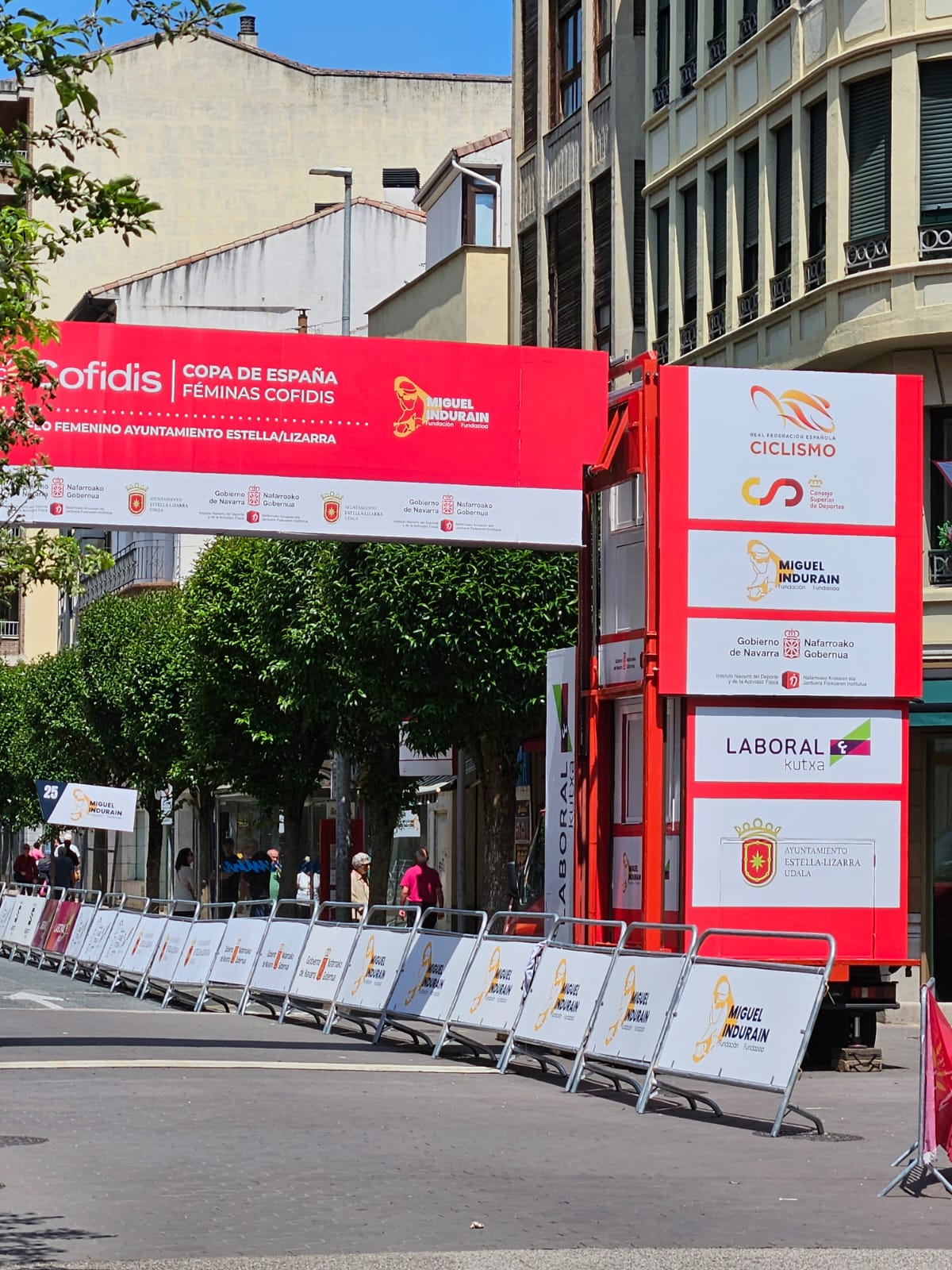 Sophie Sammons se impone en la carrera &eacute;lite sub23 del VII Trofeo Femenino Ayuntamiento de Estella